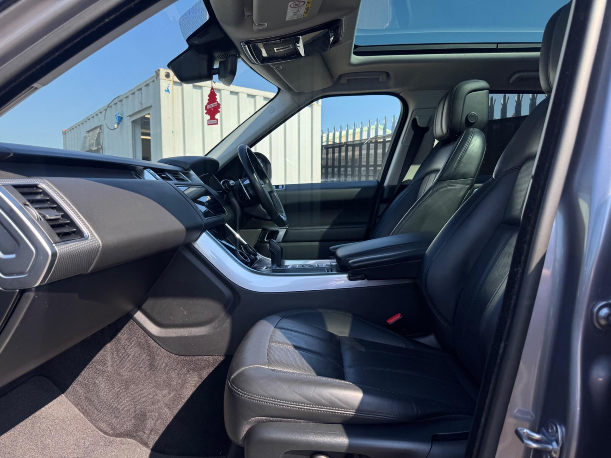 2019 Land Rover Range Rover Sport image 24