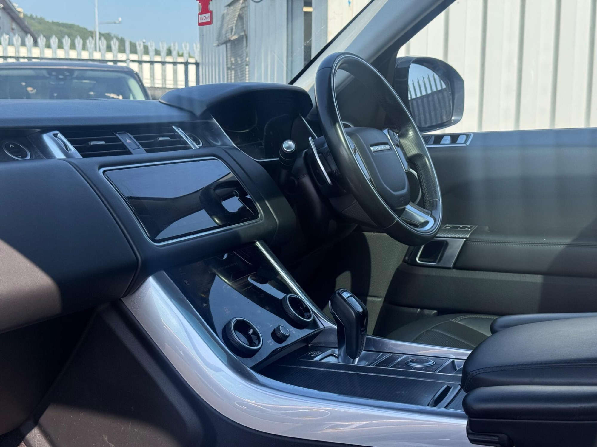 2019 Land Rover Range Rover Sport image 23