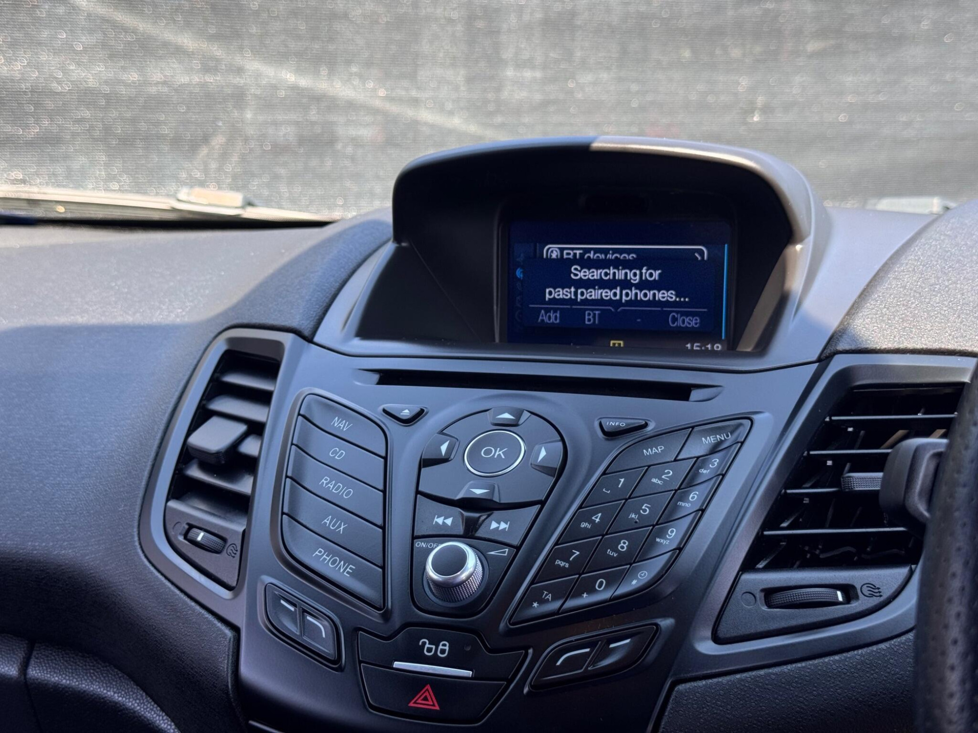 2017 Ford Fiesta image 30