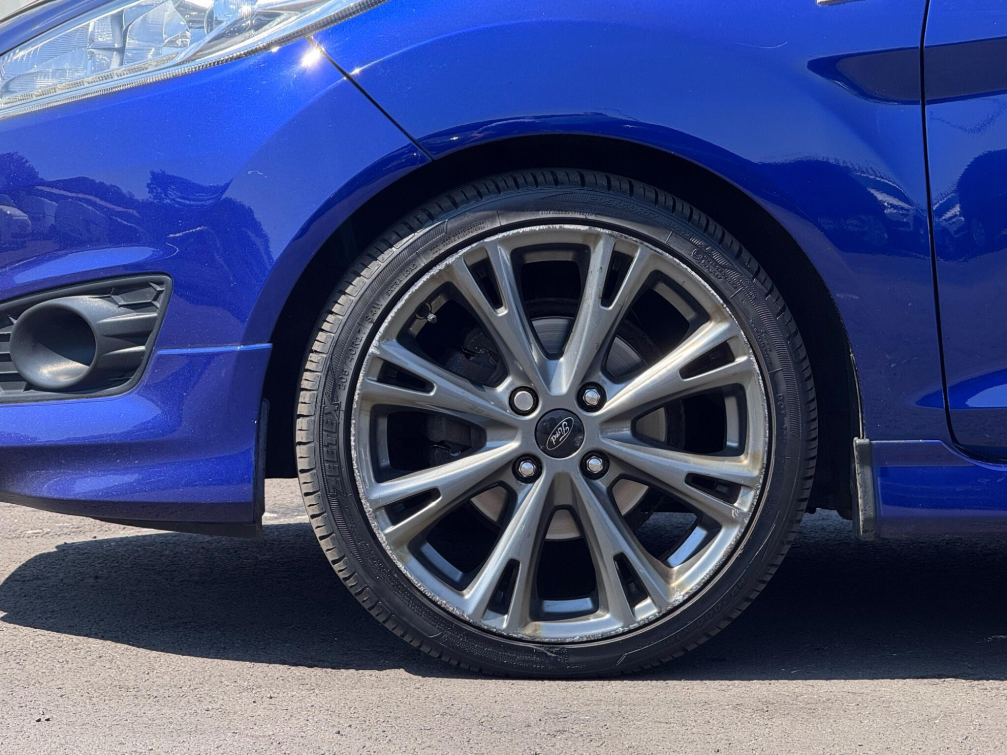 2017 Ford Fiesta image 9