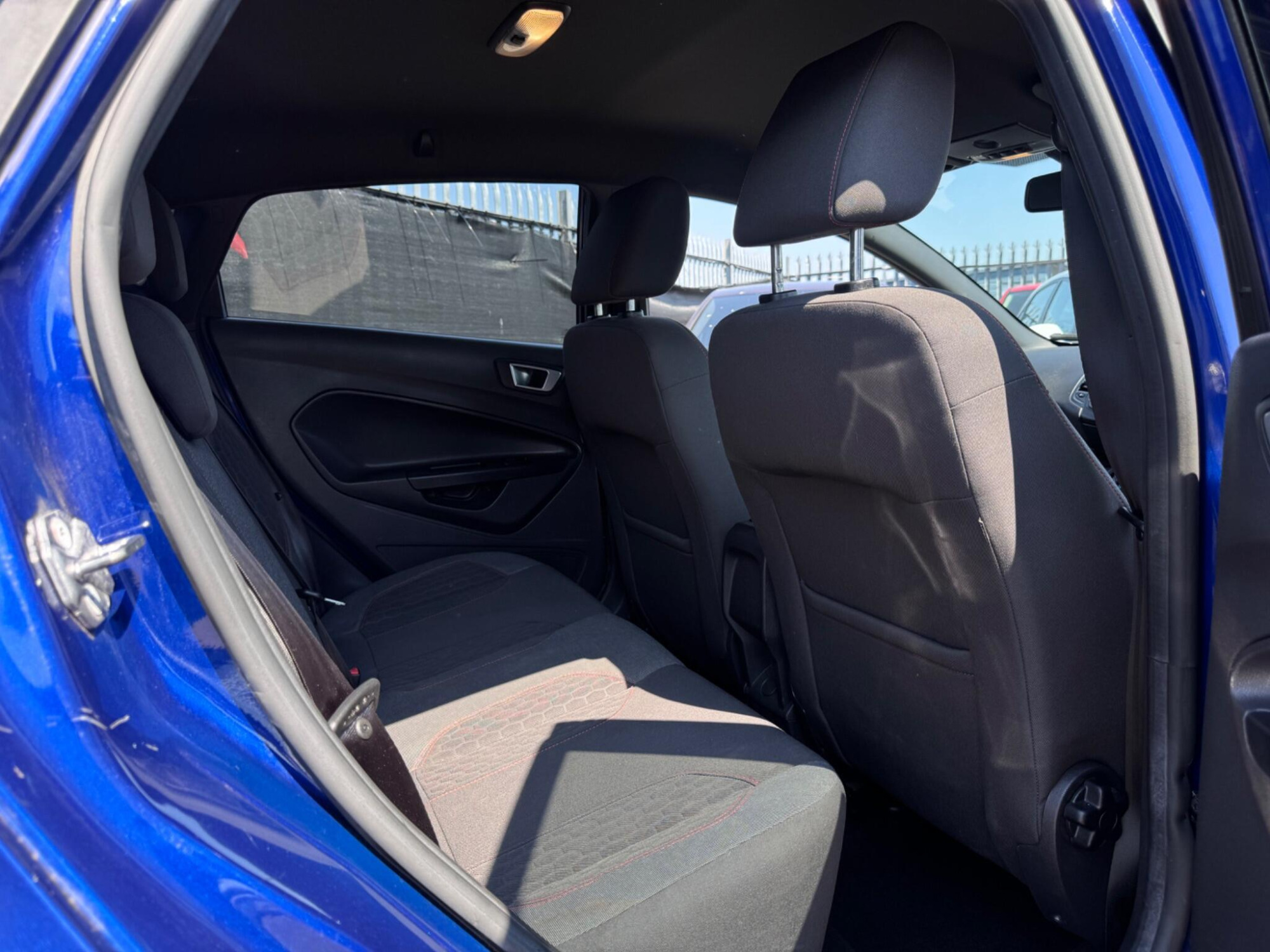 2017 Ford Fiesta image 23