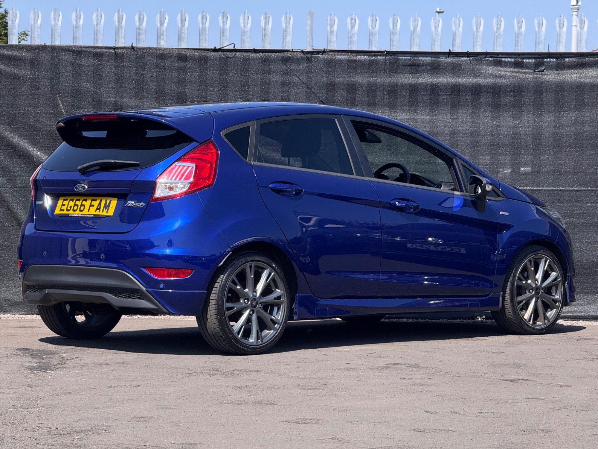 2017 Ford Fiesta image 6