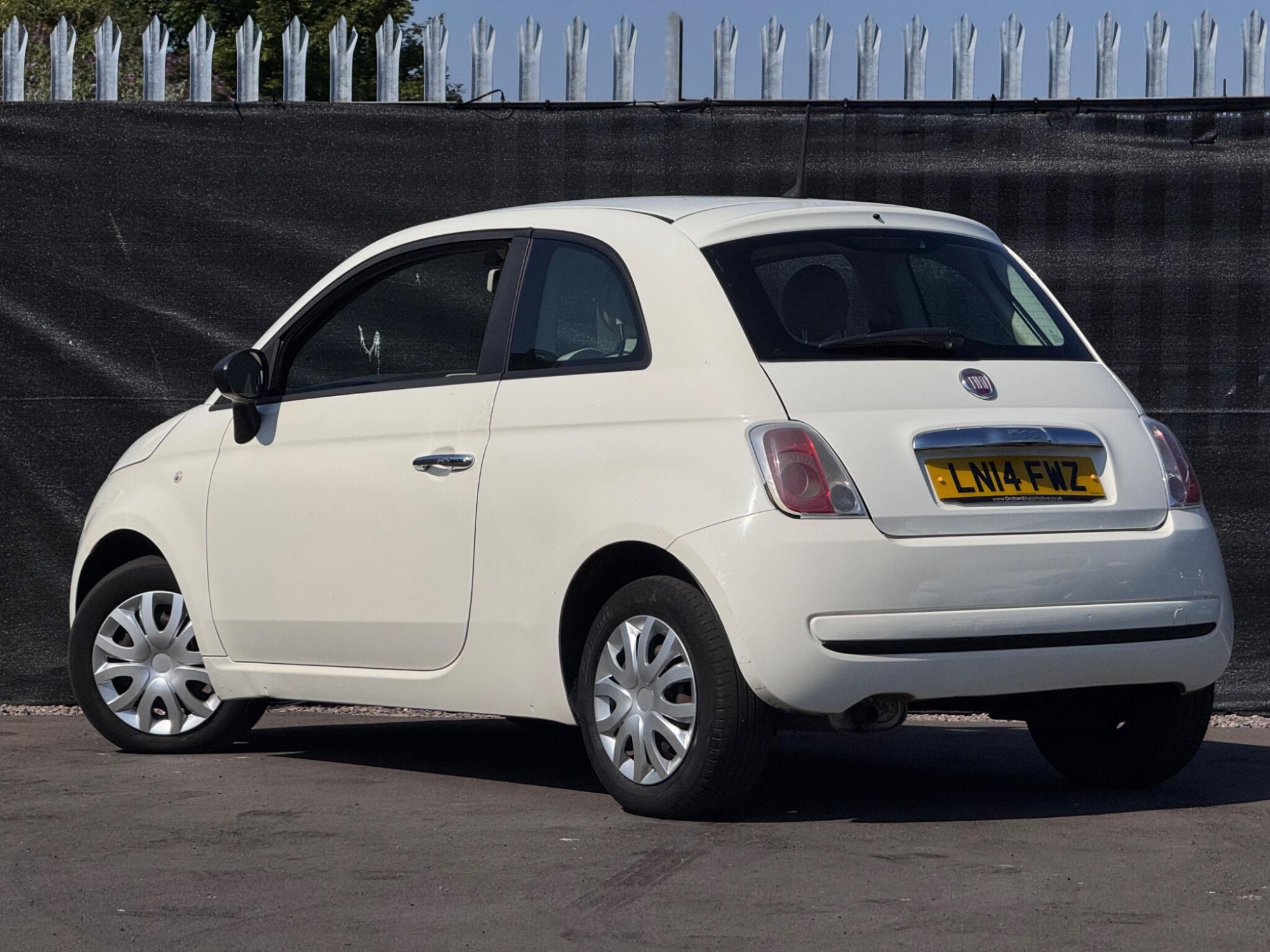 2014 Fiat 500 image 2