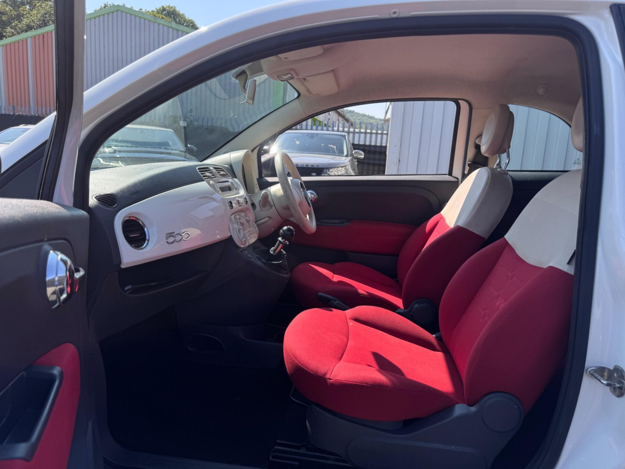 2014 Fiat 500 image 13