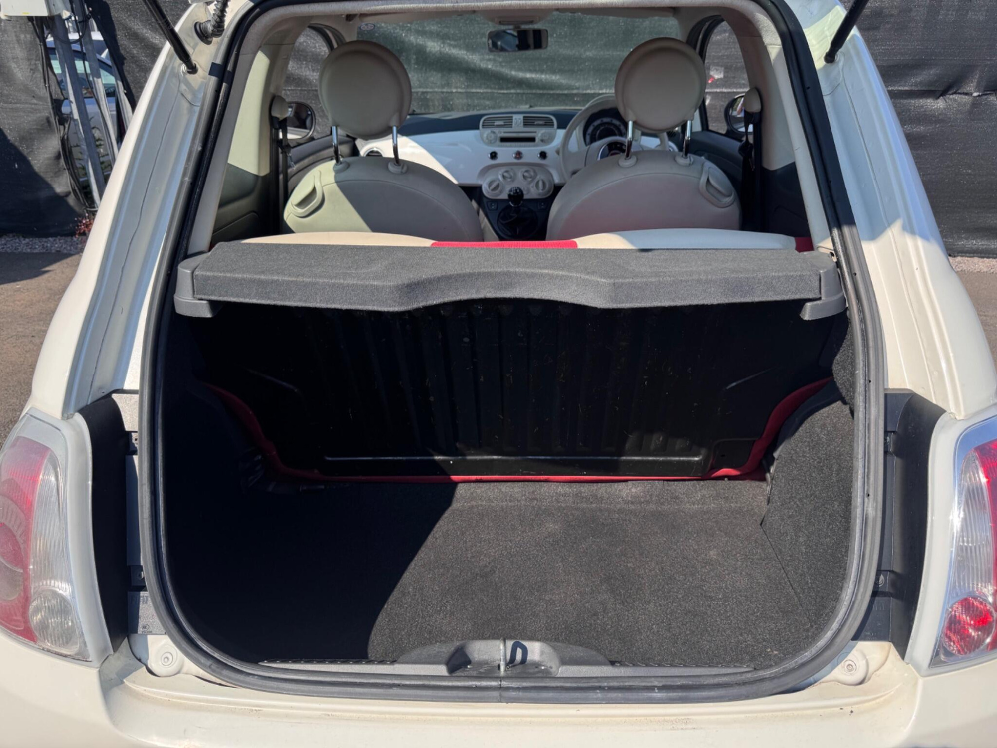 2014 Fiat 500 image 15