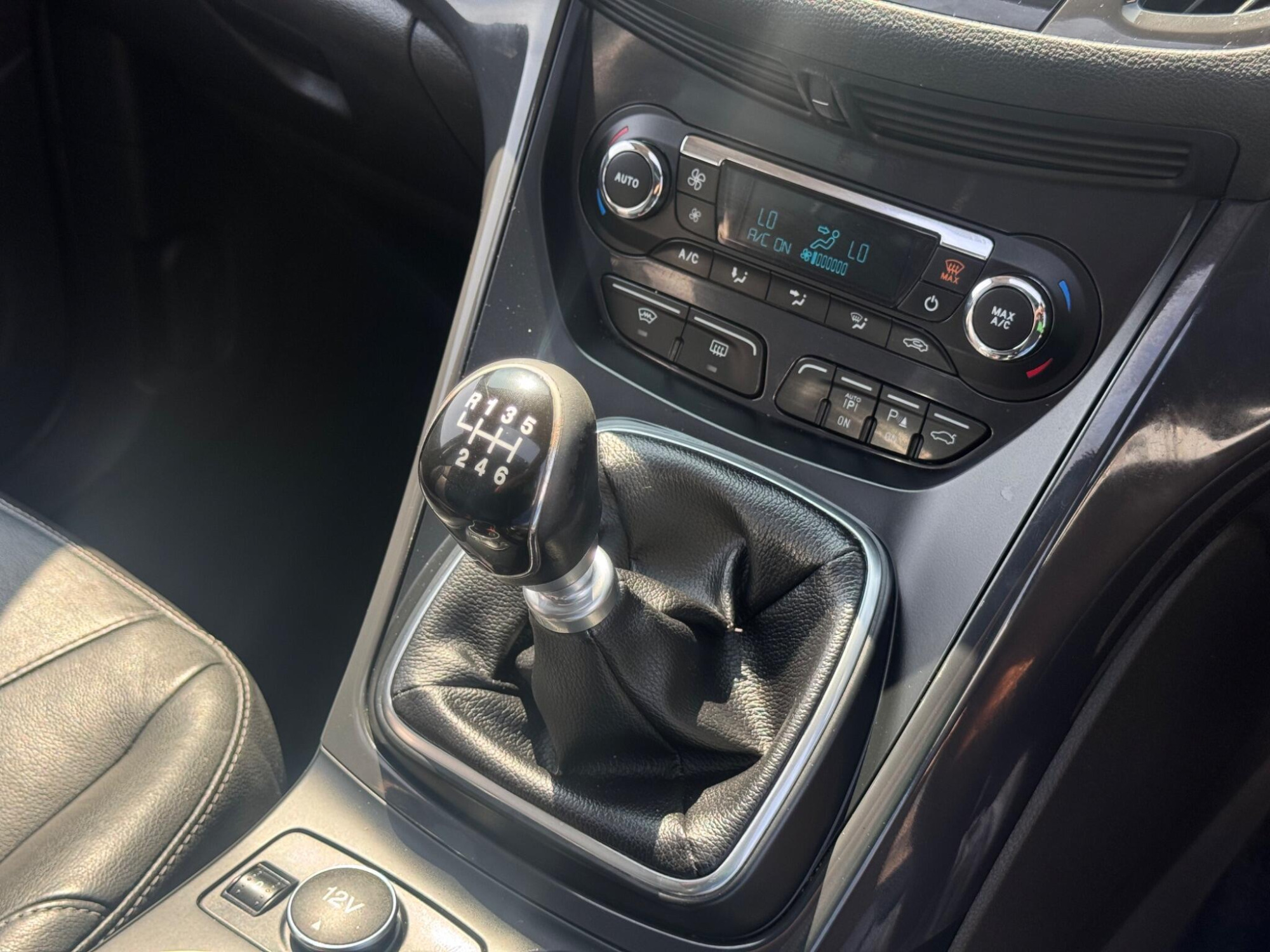 2014 Ford Kuga image 22