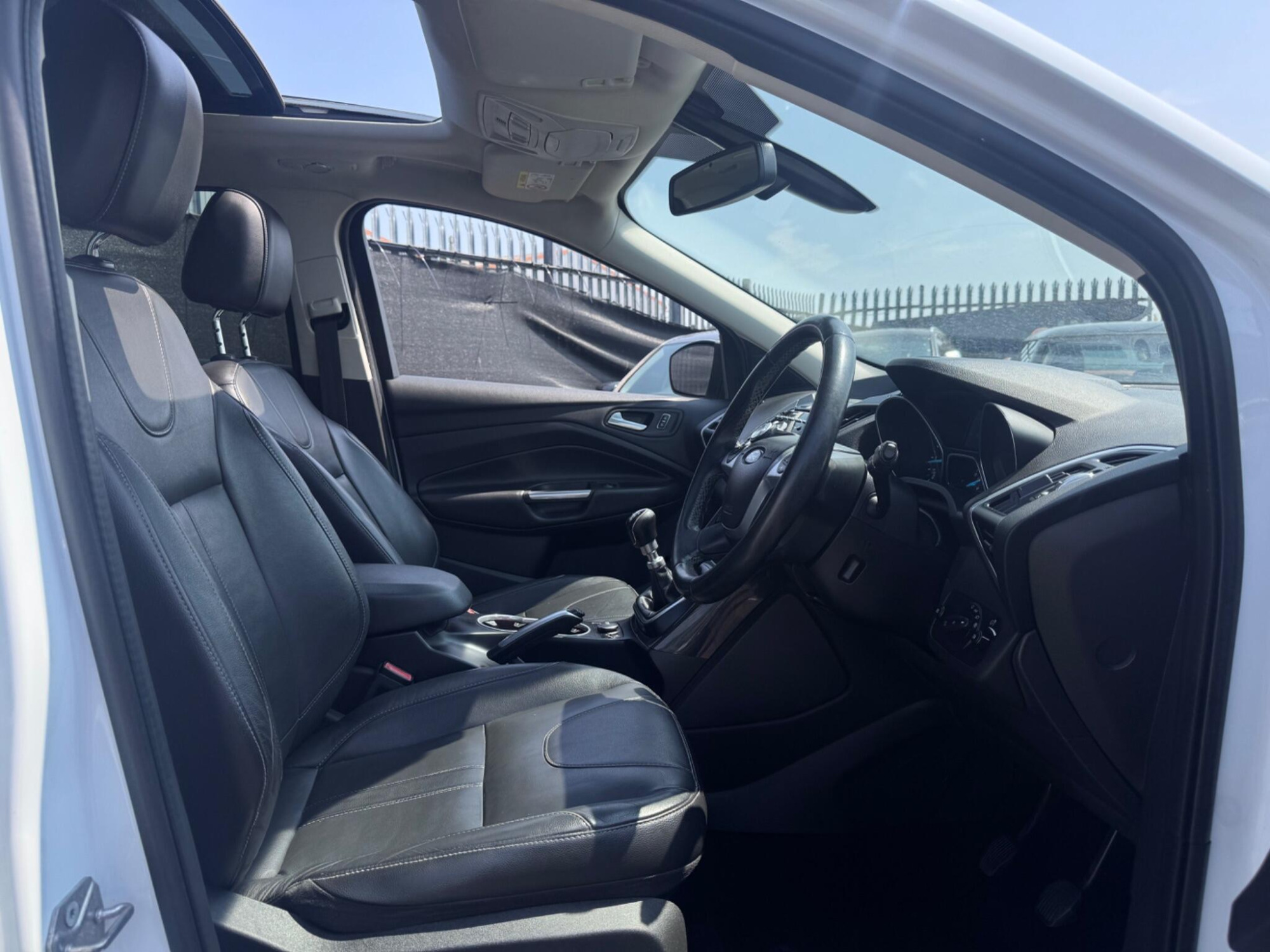 2014 Ford Kuga image 25