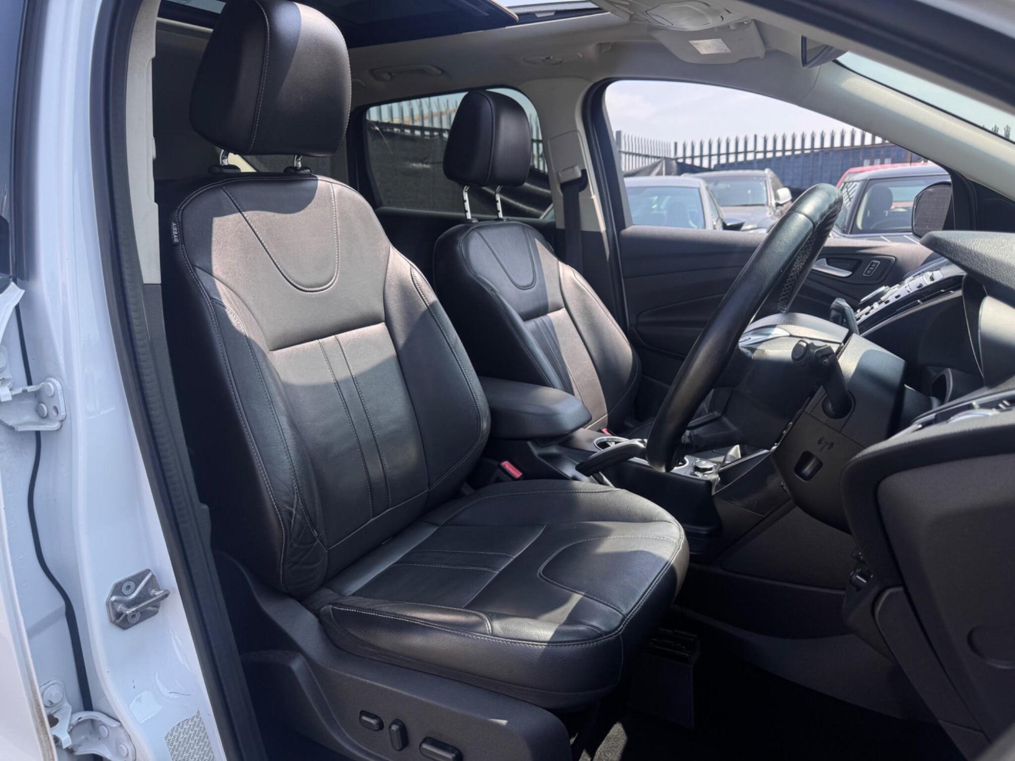 2014 Ford Kuga image 3