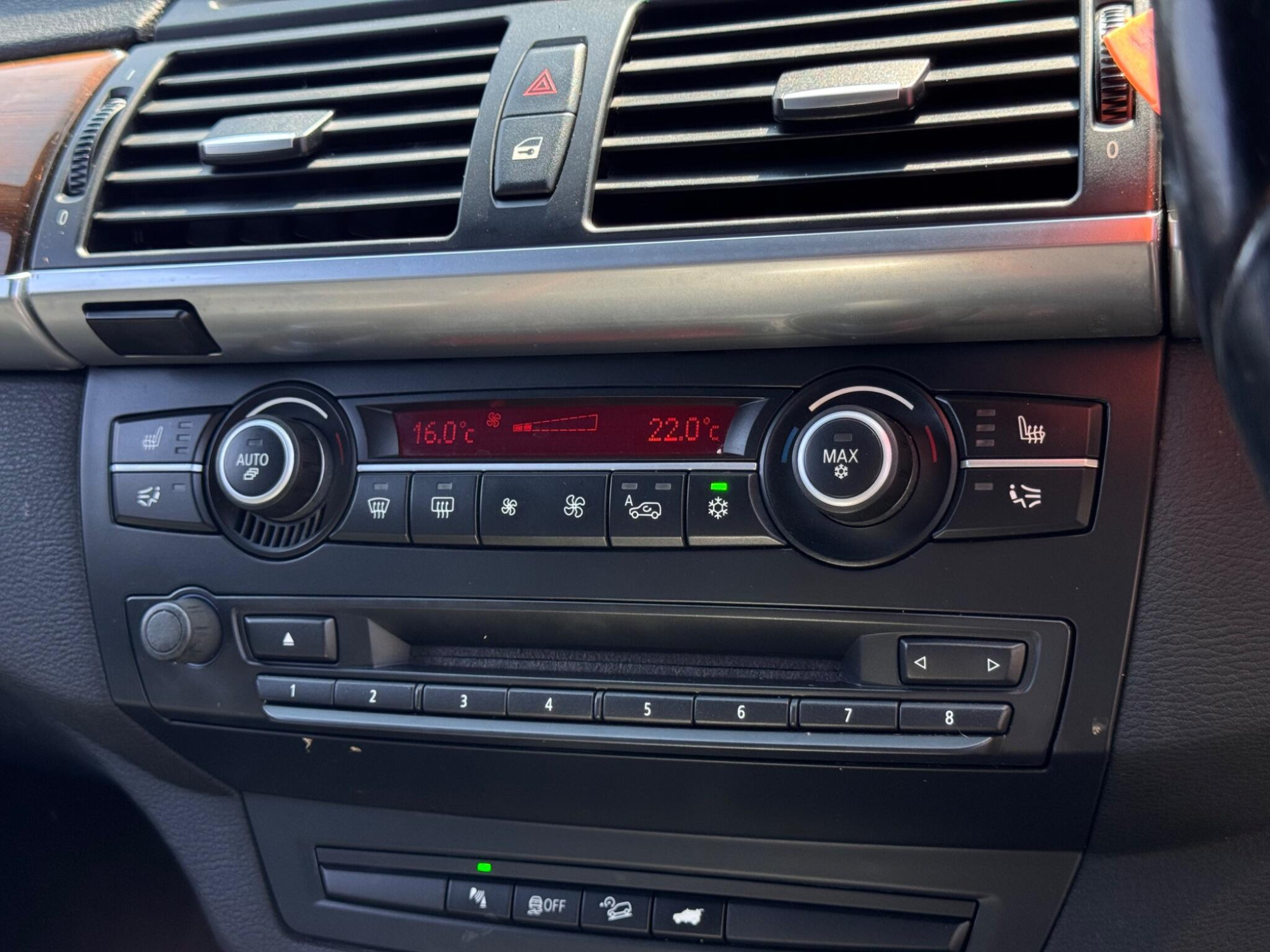 2011 BMW X5 image 27