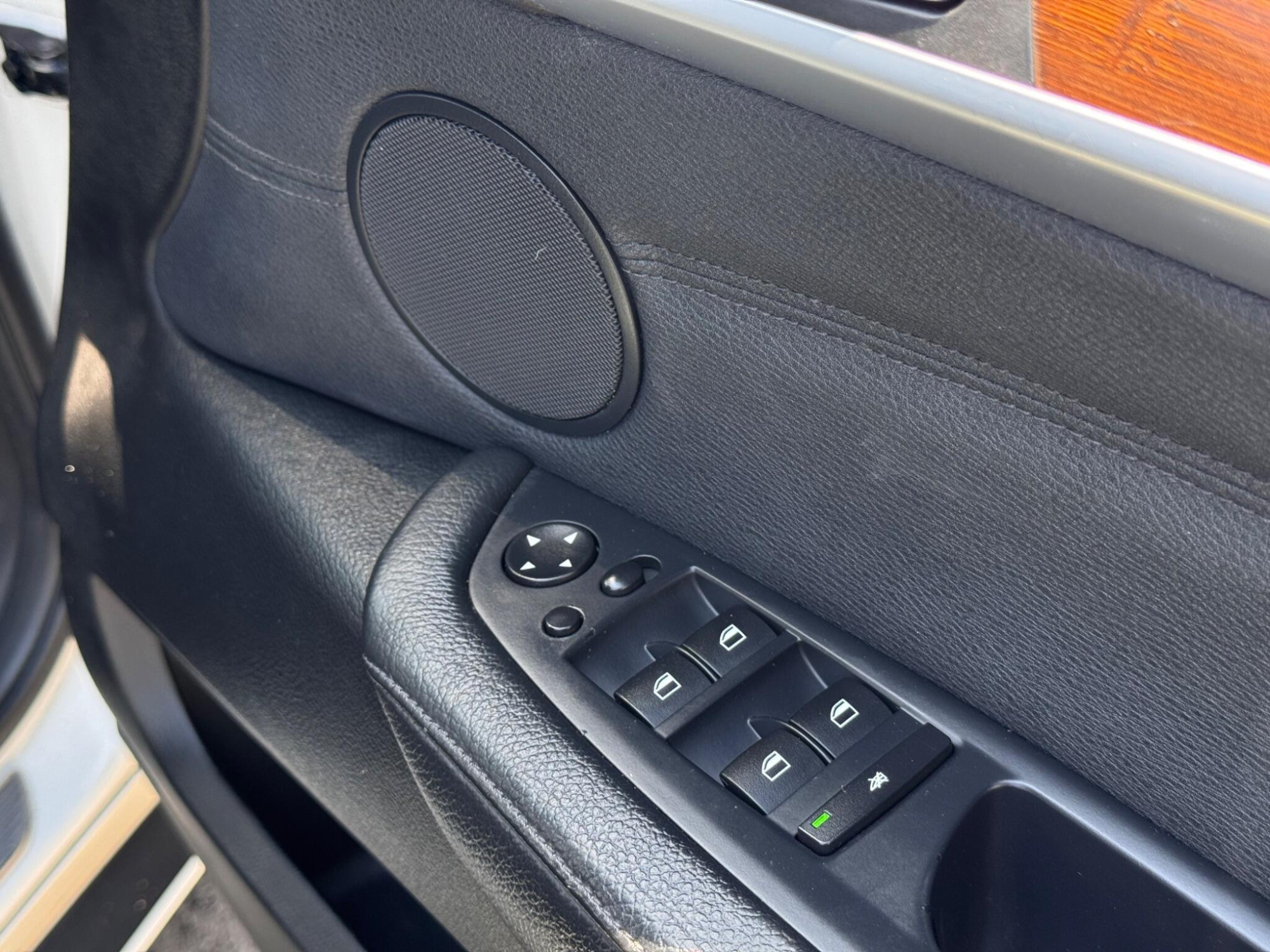 2011 BMW X5 image 22