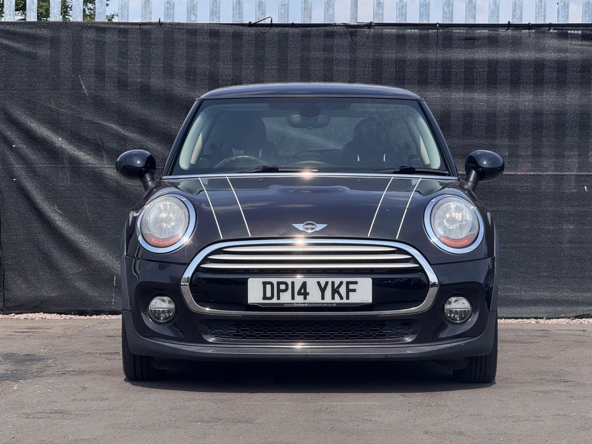 2014 MINI Hatch image 4