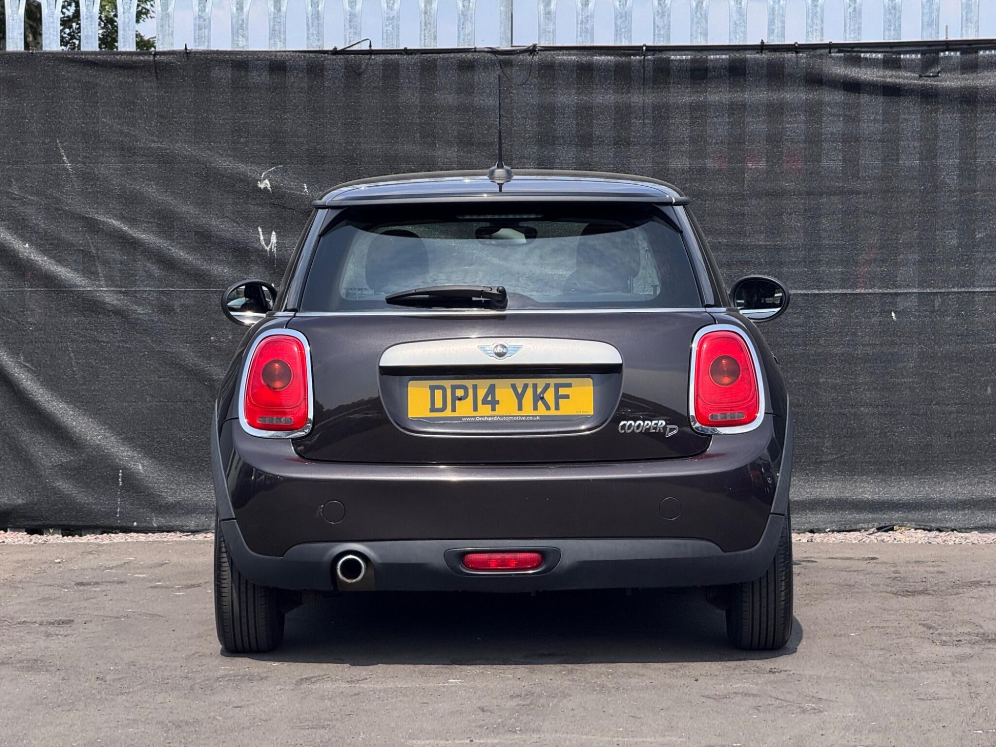 2014 MINI Hatch image 5