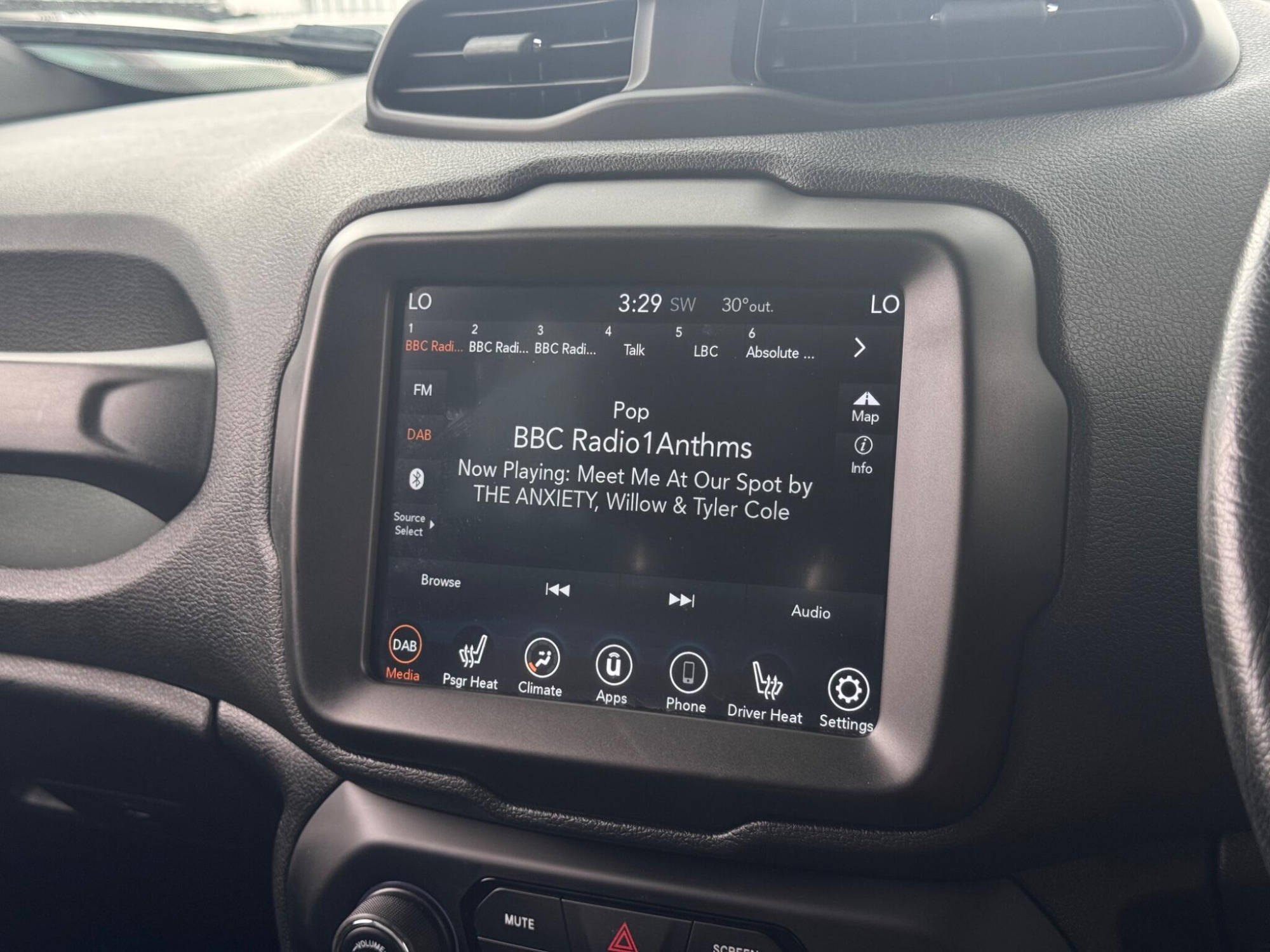 2019 Jeep Renegade image 21