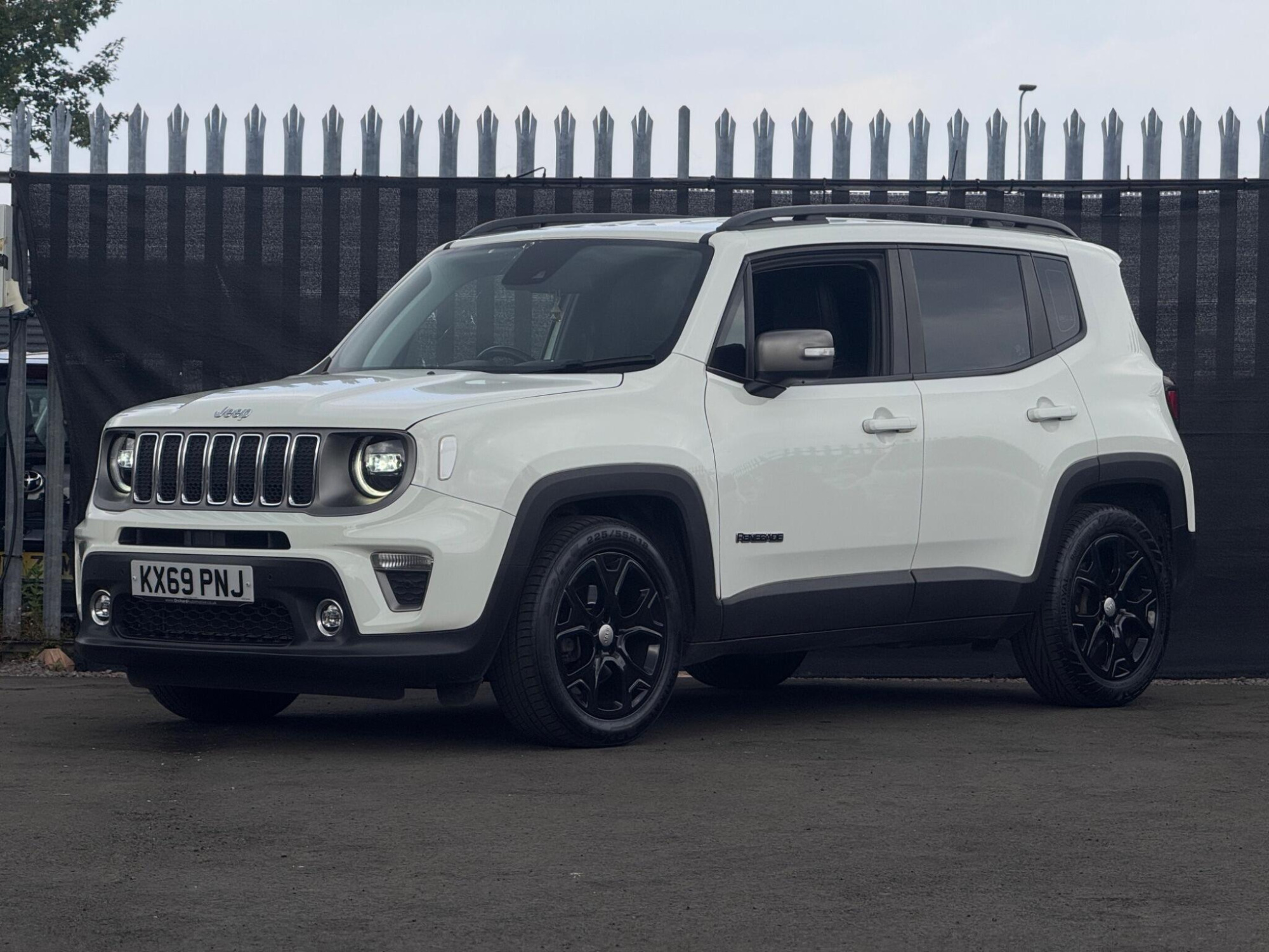 2019 Jeep Renegade image 8