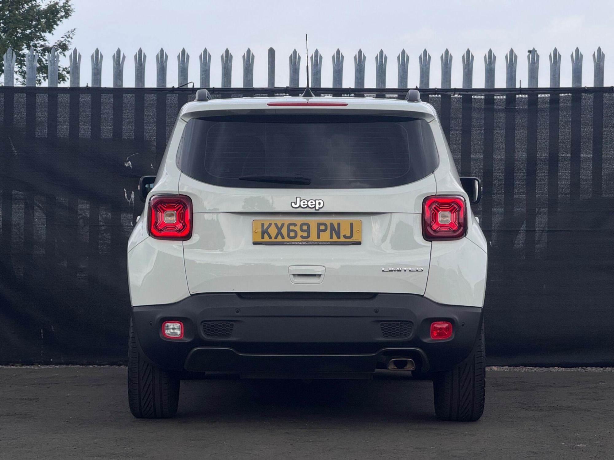 2019 Jeep Renegade image 5