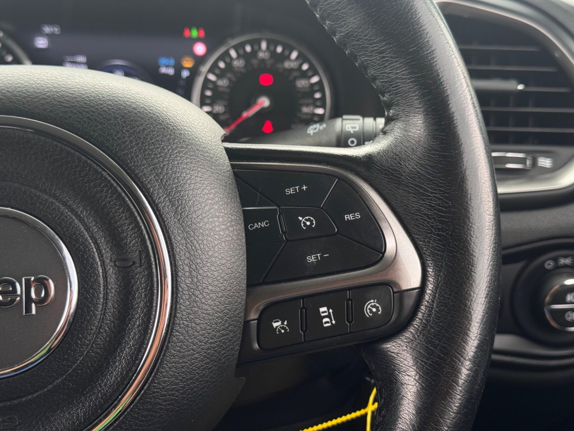 2019 Jeep Renegade image 26