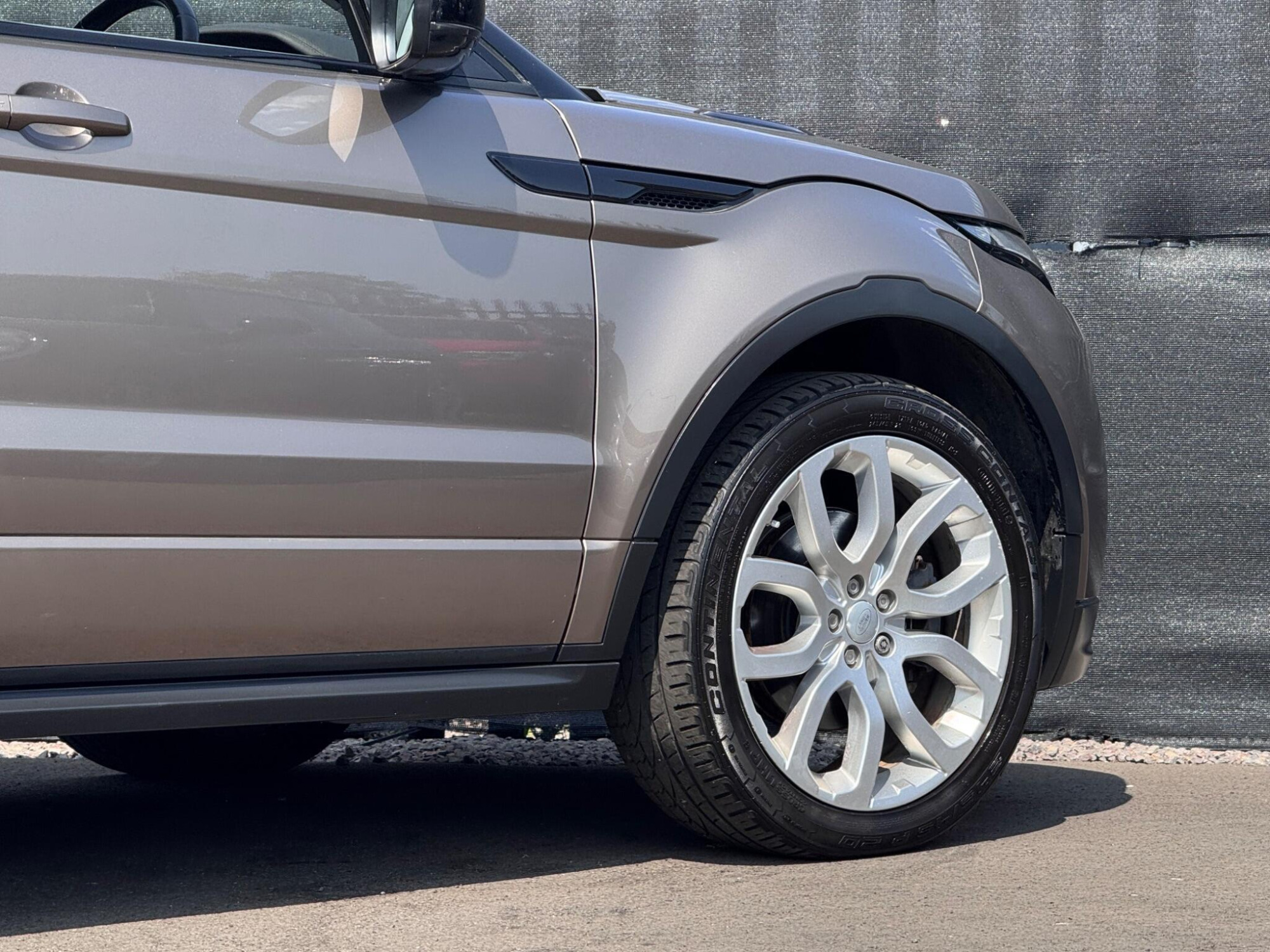 2016 Land Rover Range Rover Evoque image 25