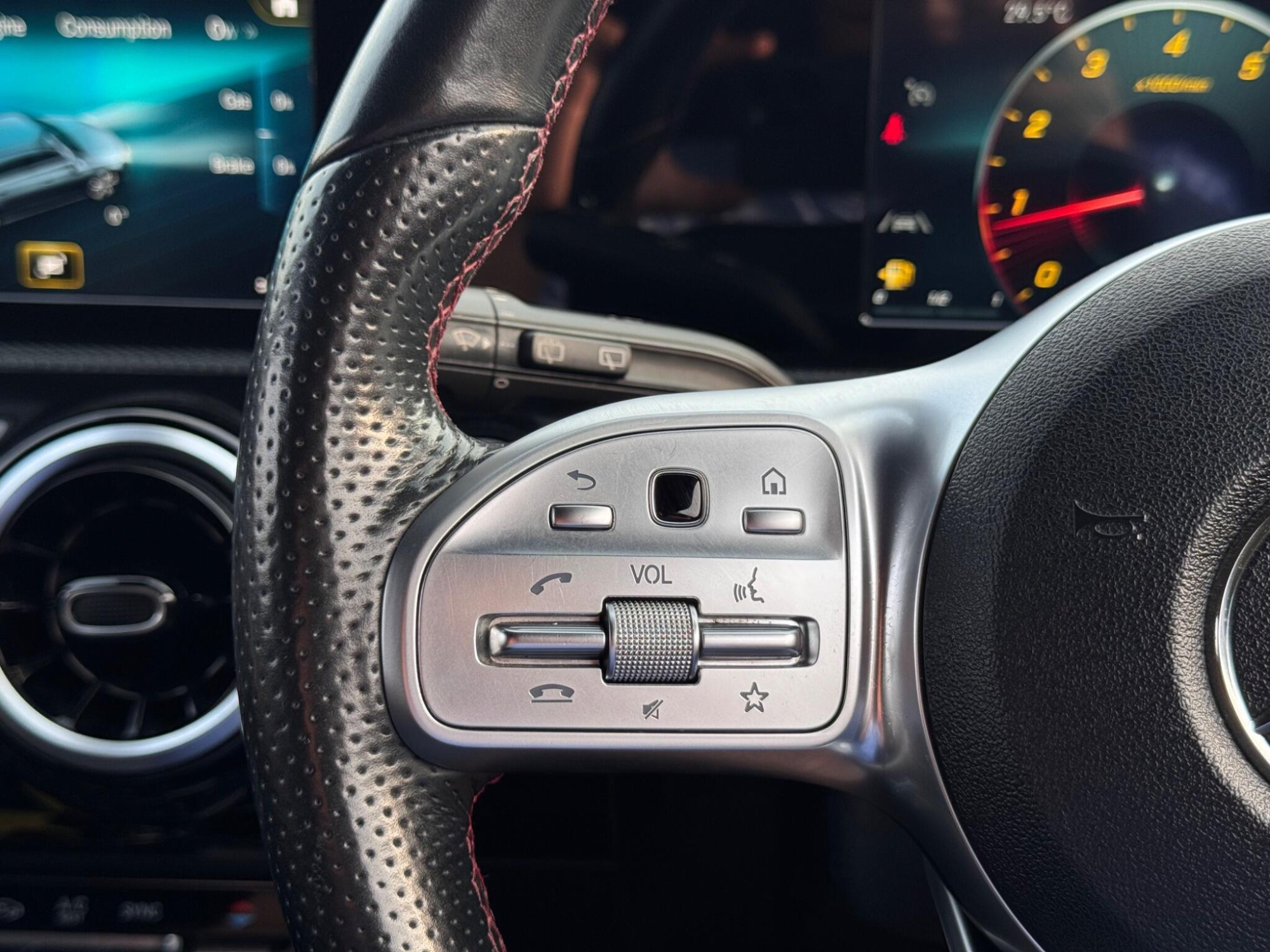 2019 Mercedes-Benz A Class image 19