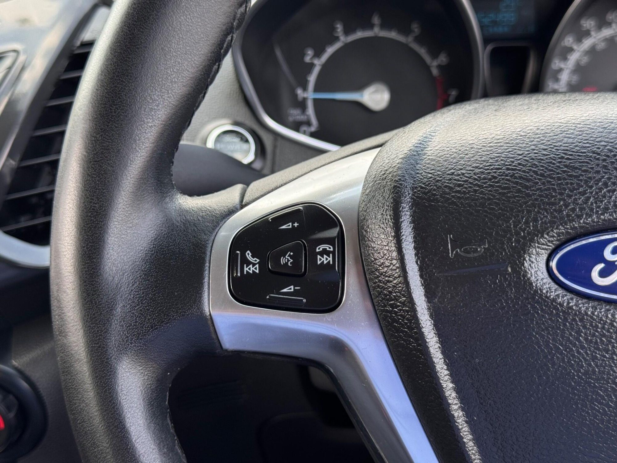 2017 Ford EcoSport image 27