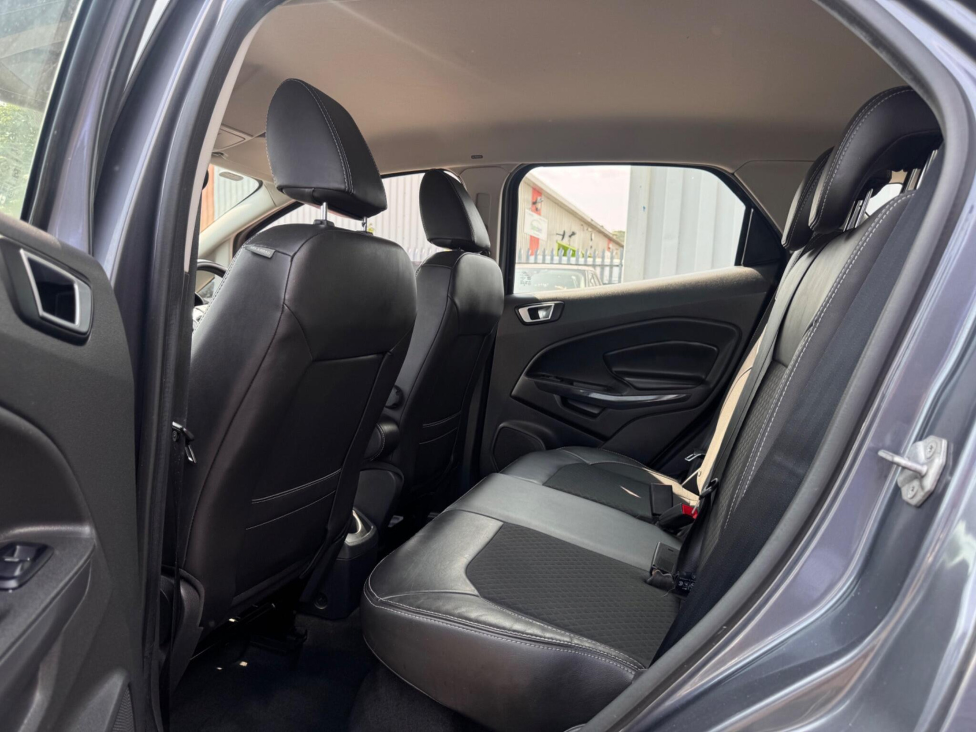 2017 Ford EcoSport image 11