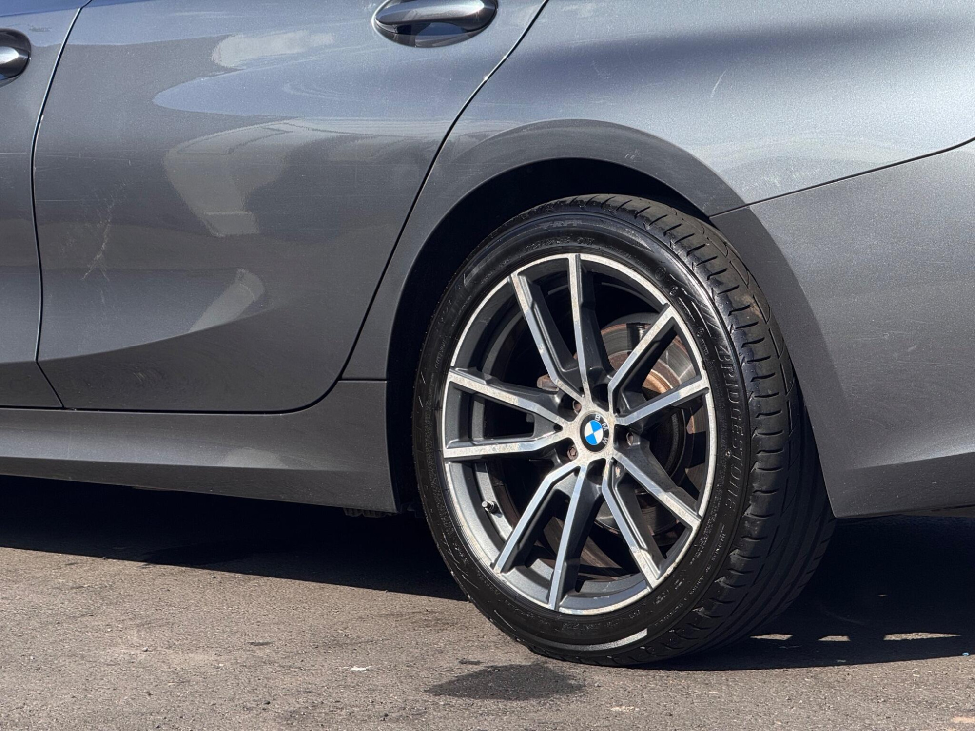 2020 BMW 3 Series image 18