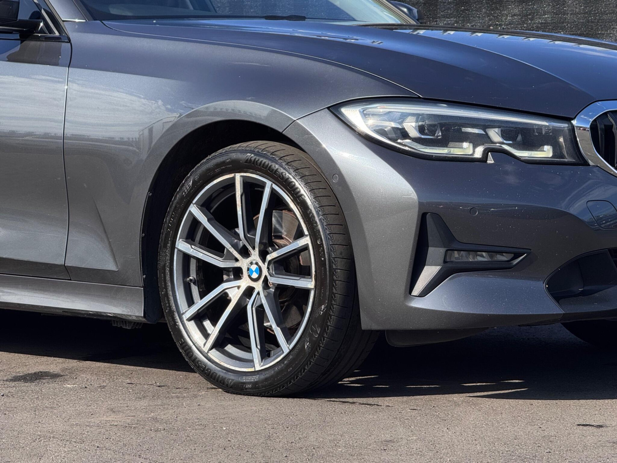 2020 BMW 3 Series image 10