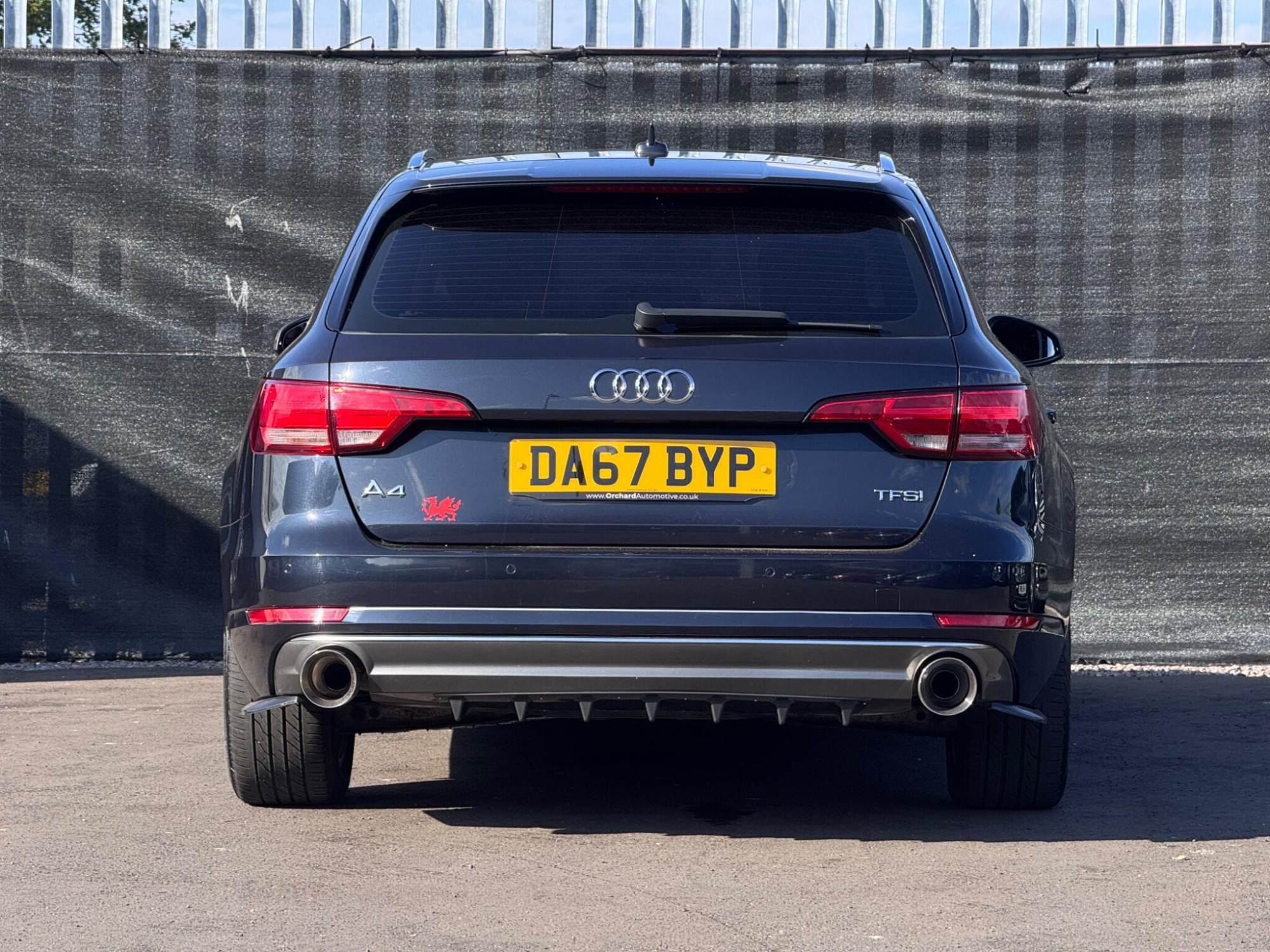 2017 Audi A4 Avant image 4