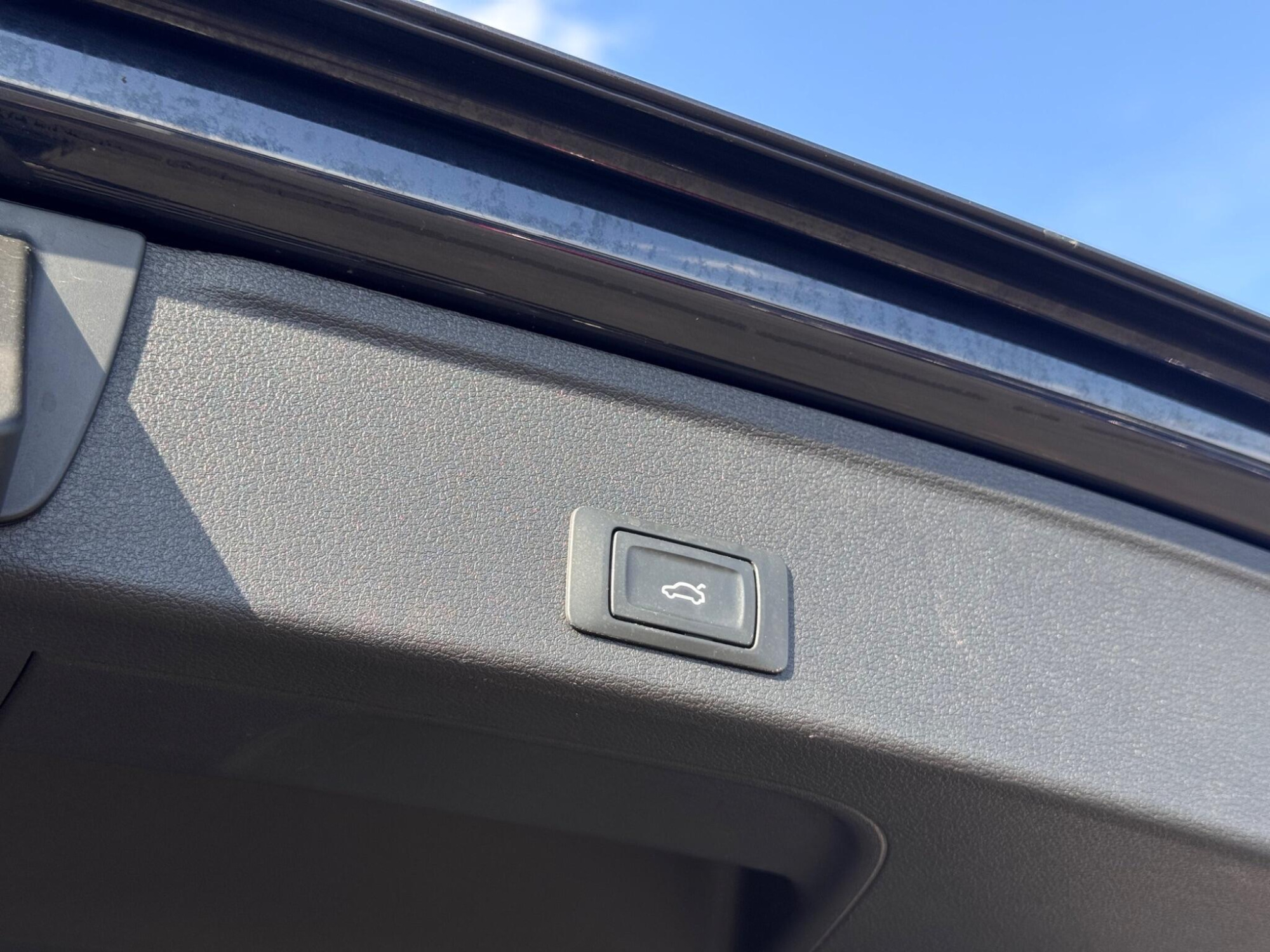 2017 Audi A4 Avant image 28