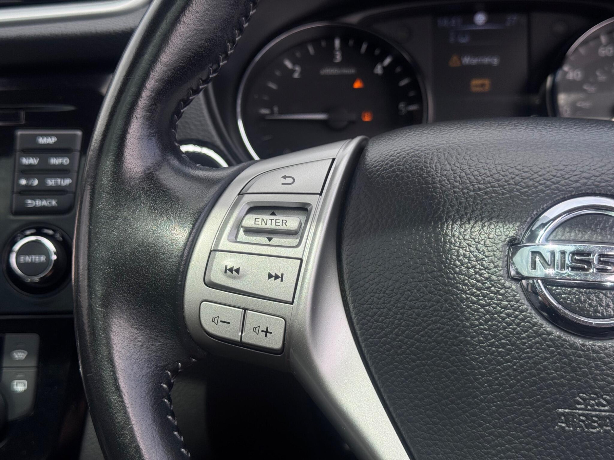 2016 Nissan Qashqai image 28