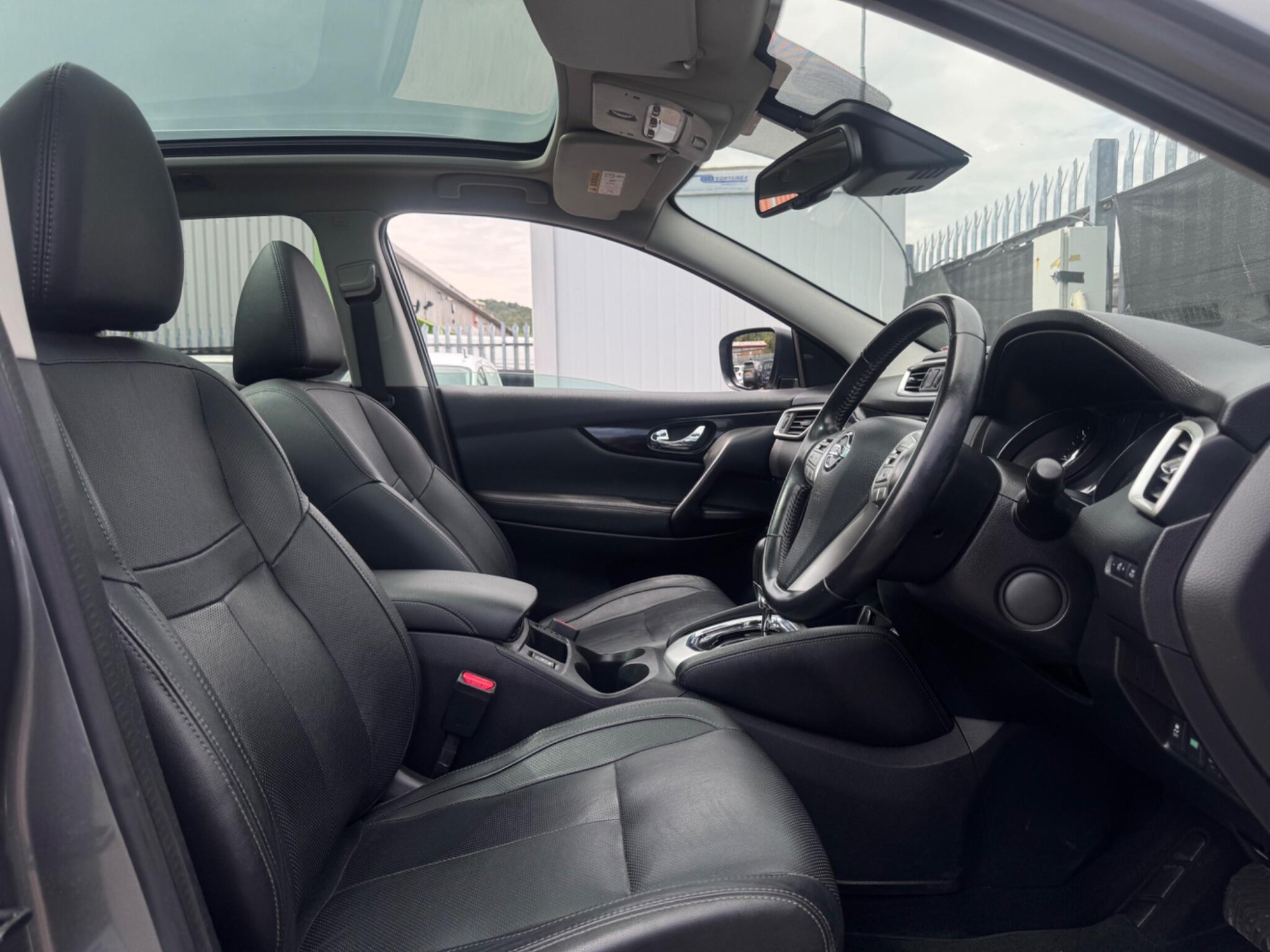 2016 Nissan Qashqai image 24