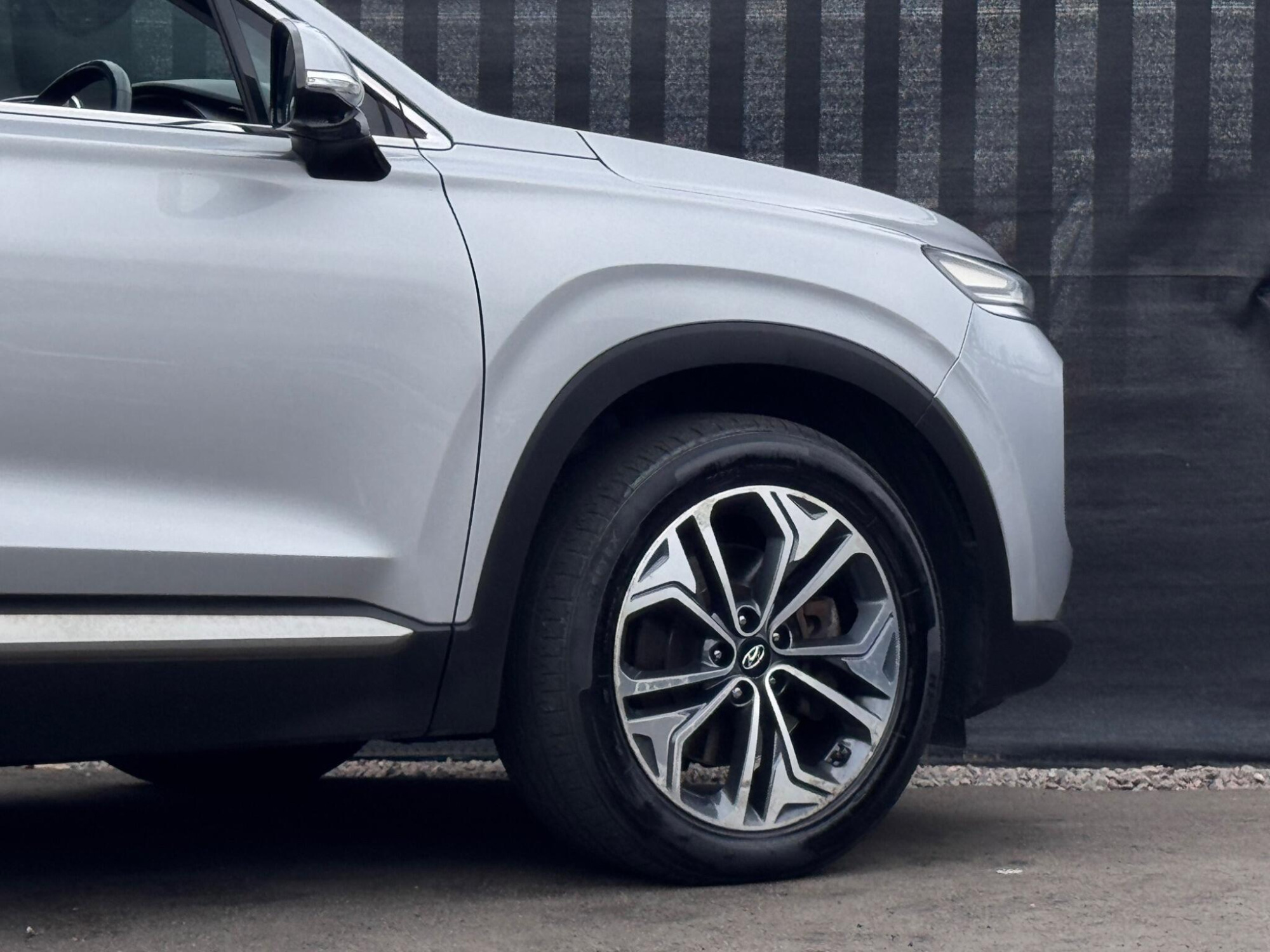 2019 Hyundai Santa Fe image 11