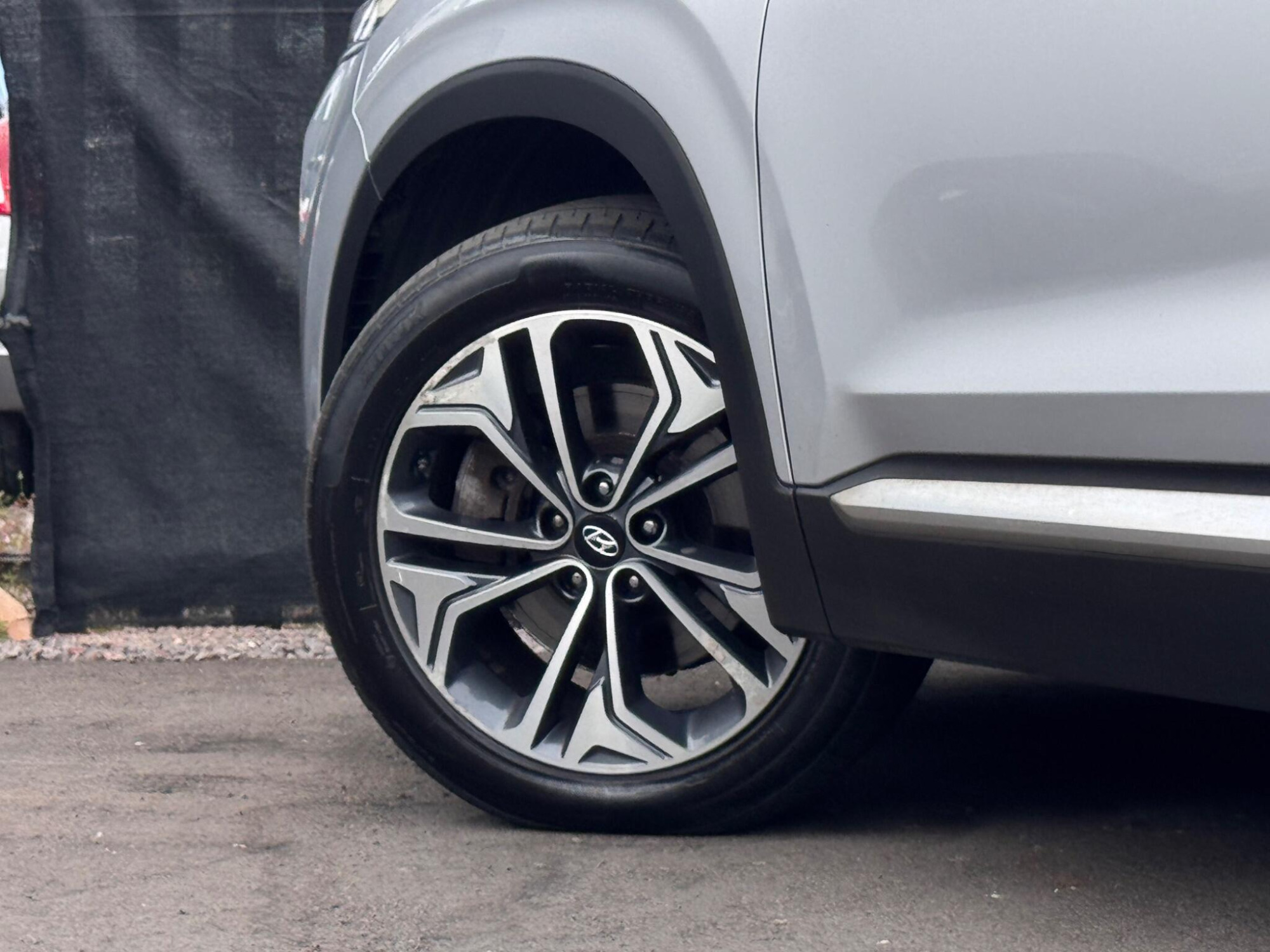 2019 Hyundai Santa Fe image 10