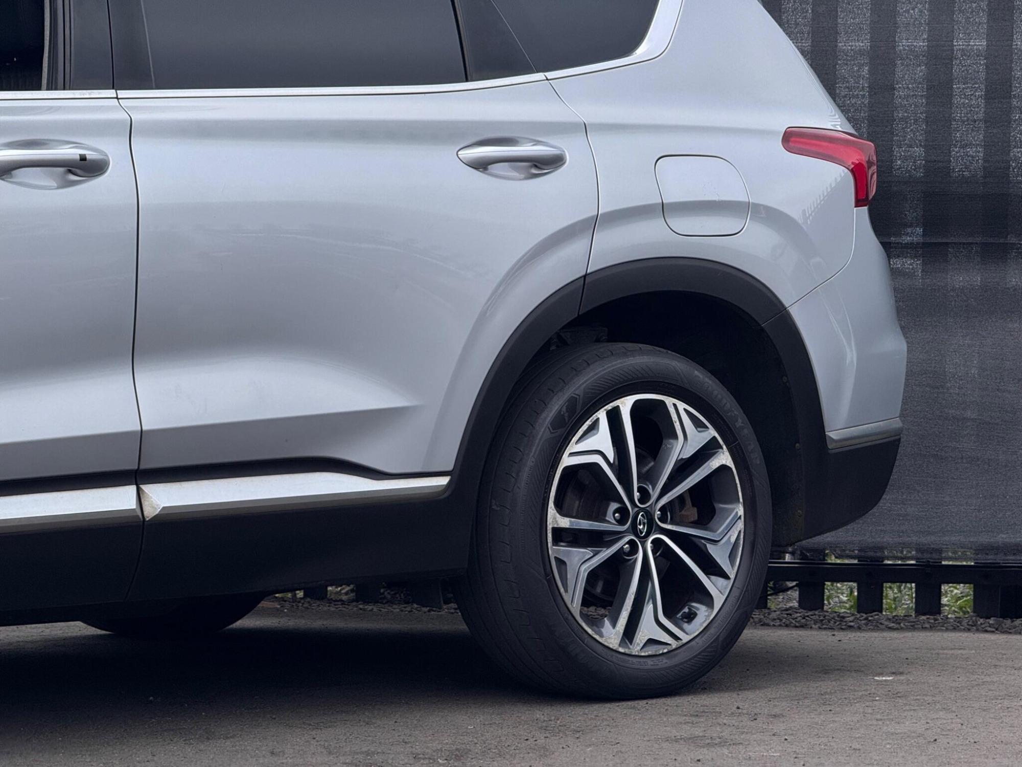 2019 Hyundai Santa Fe image 18