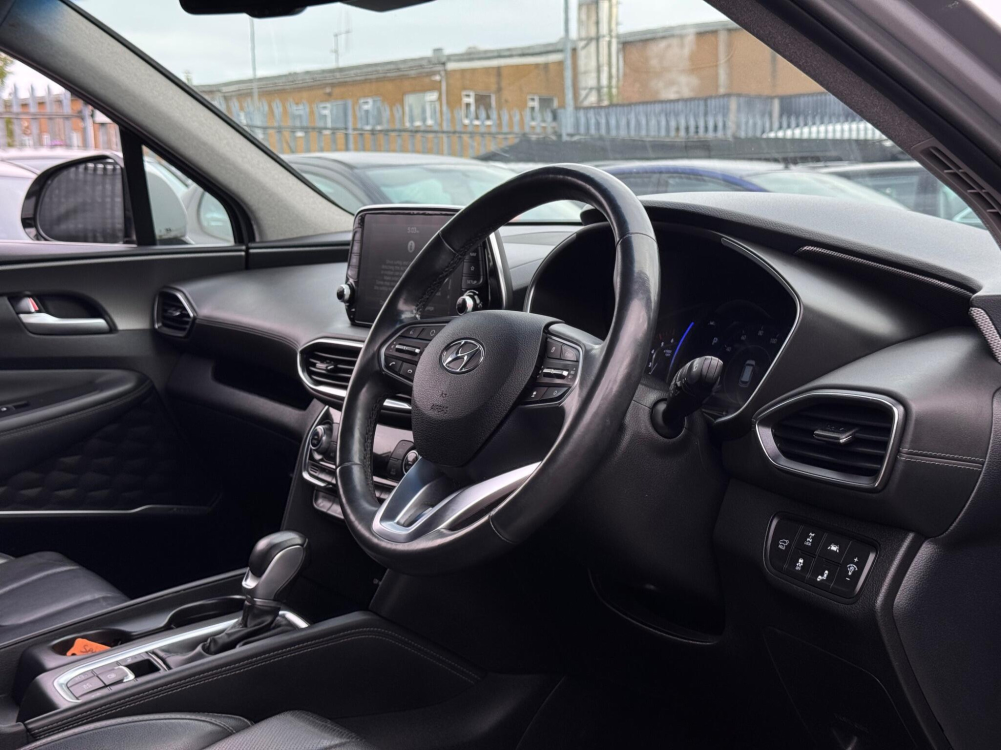 2019 Hyundai Santa Fe image 3