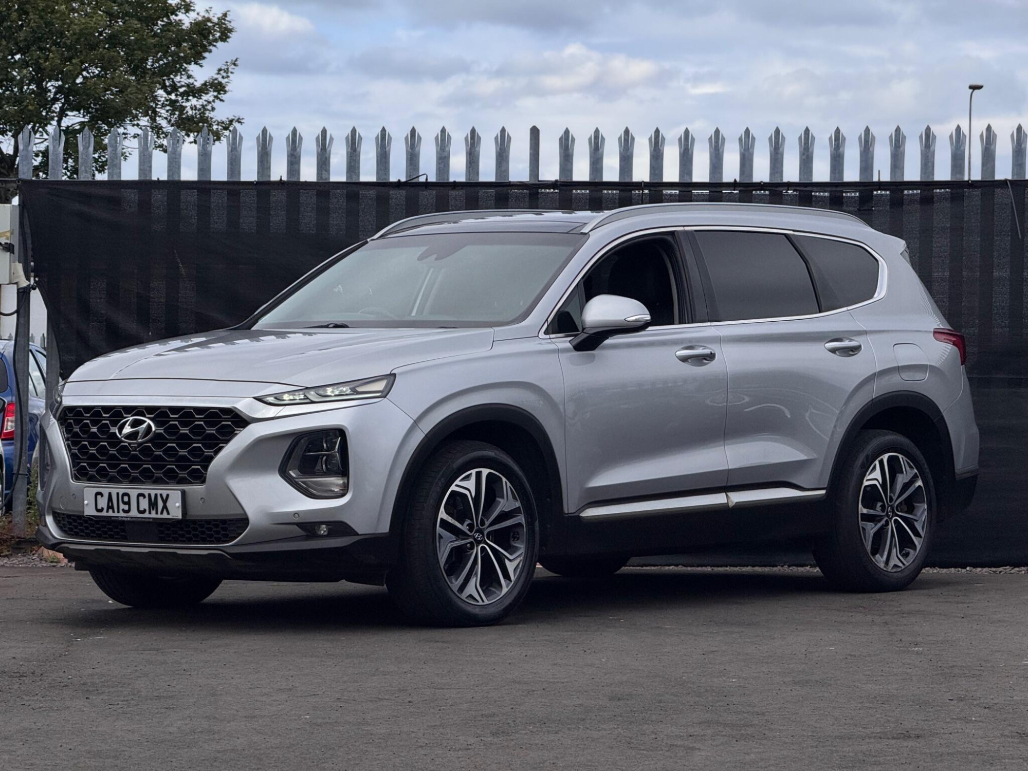 2019 Hyundai Santa Fe image 16