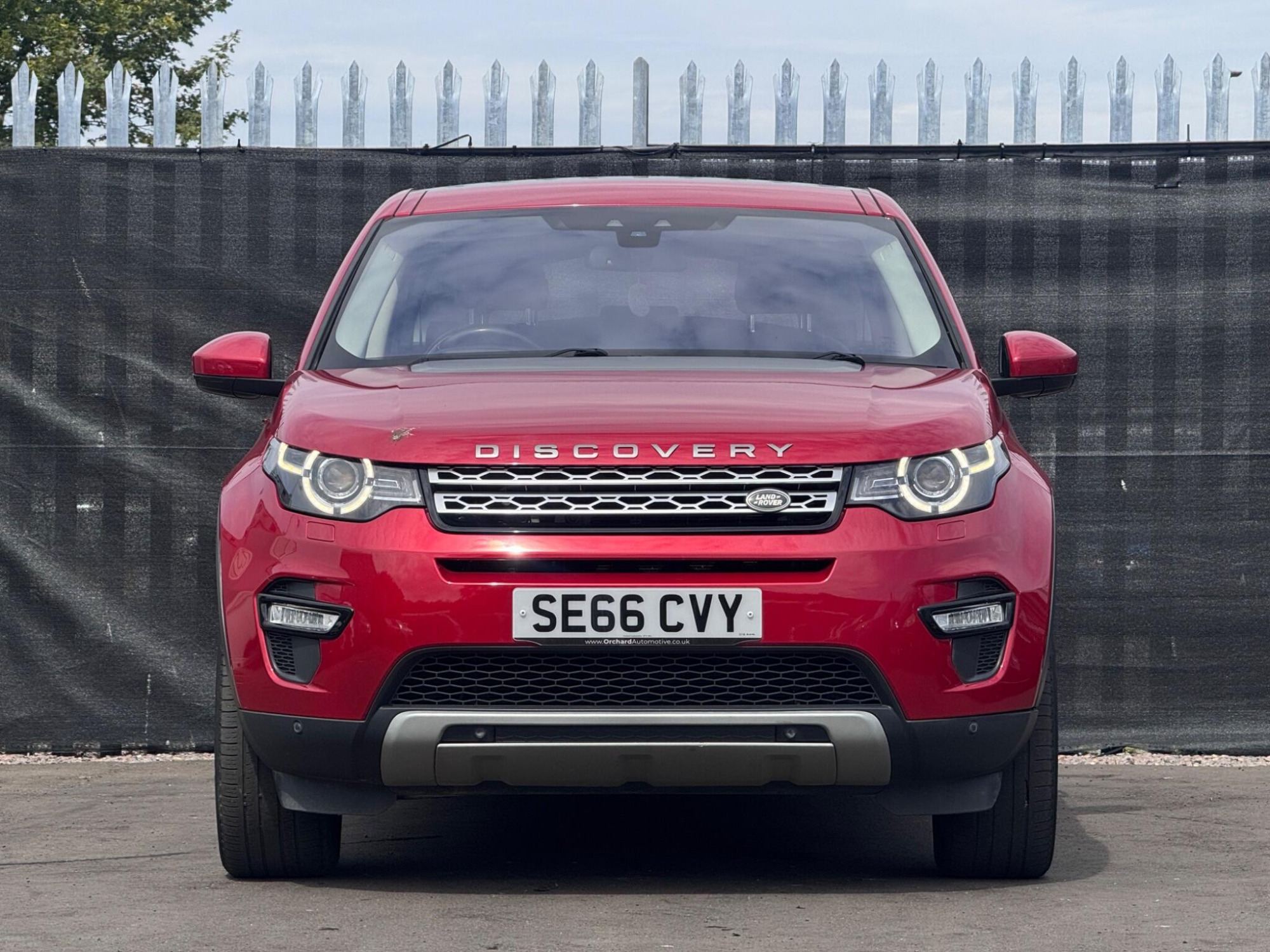 2017 Land Rover Discovery Sport image 5