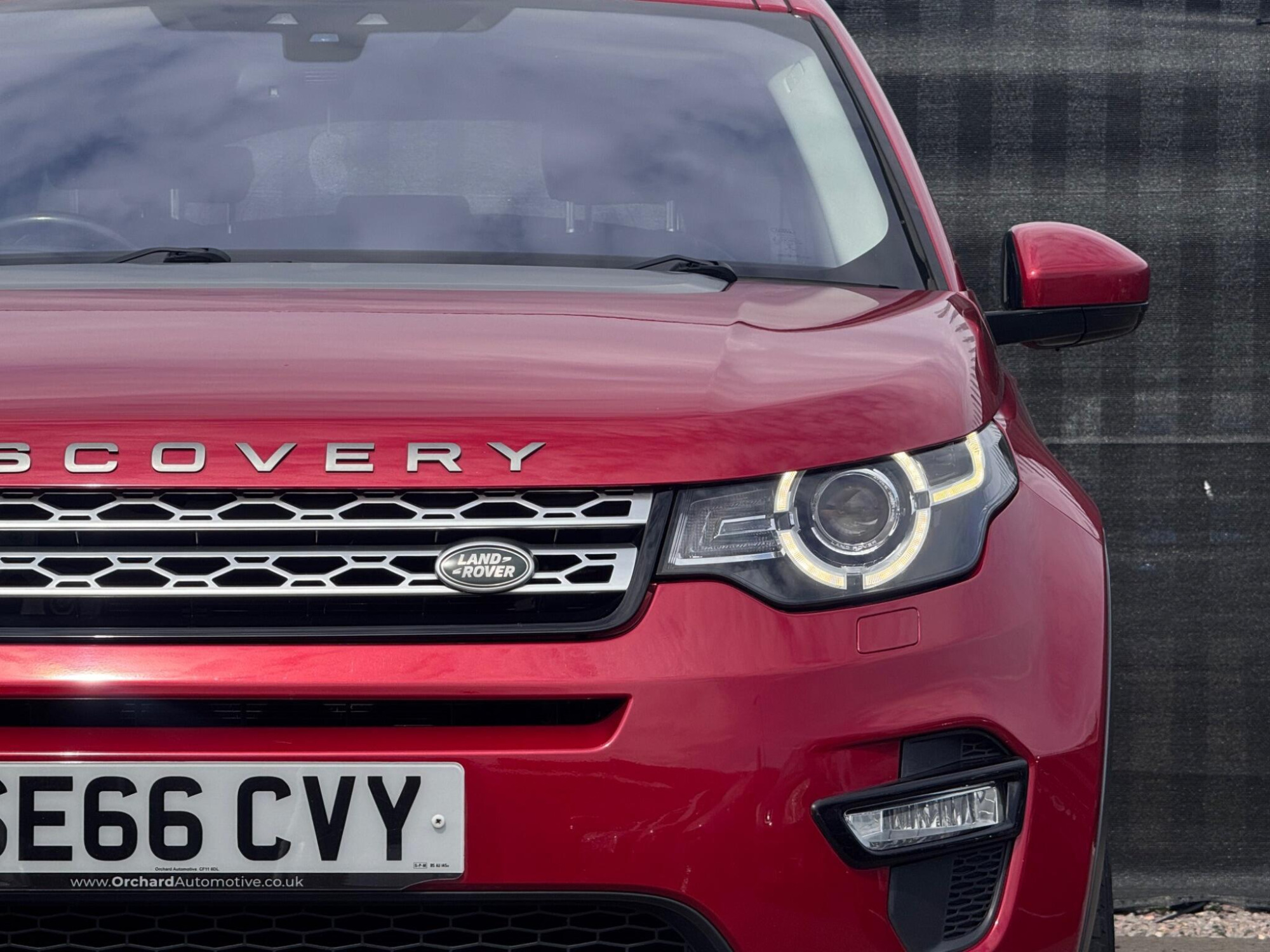 2017 Land Rover Discovery Sport image 6