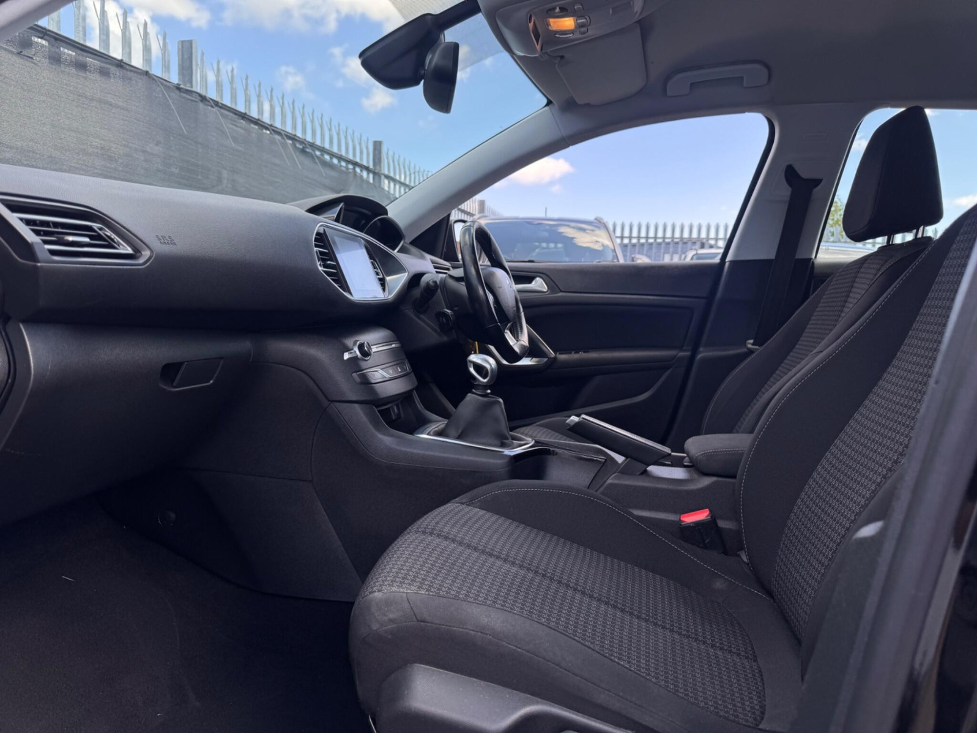 2019 Peugeot 308 SW image 11