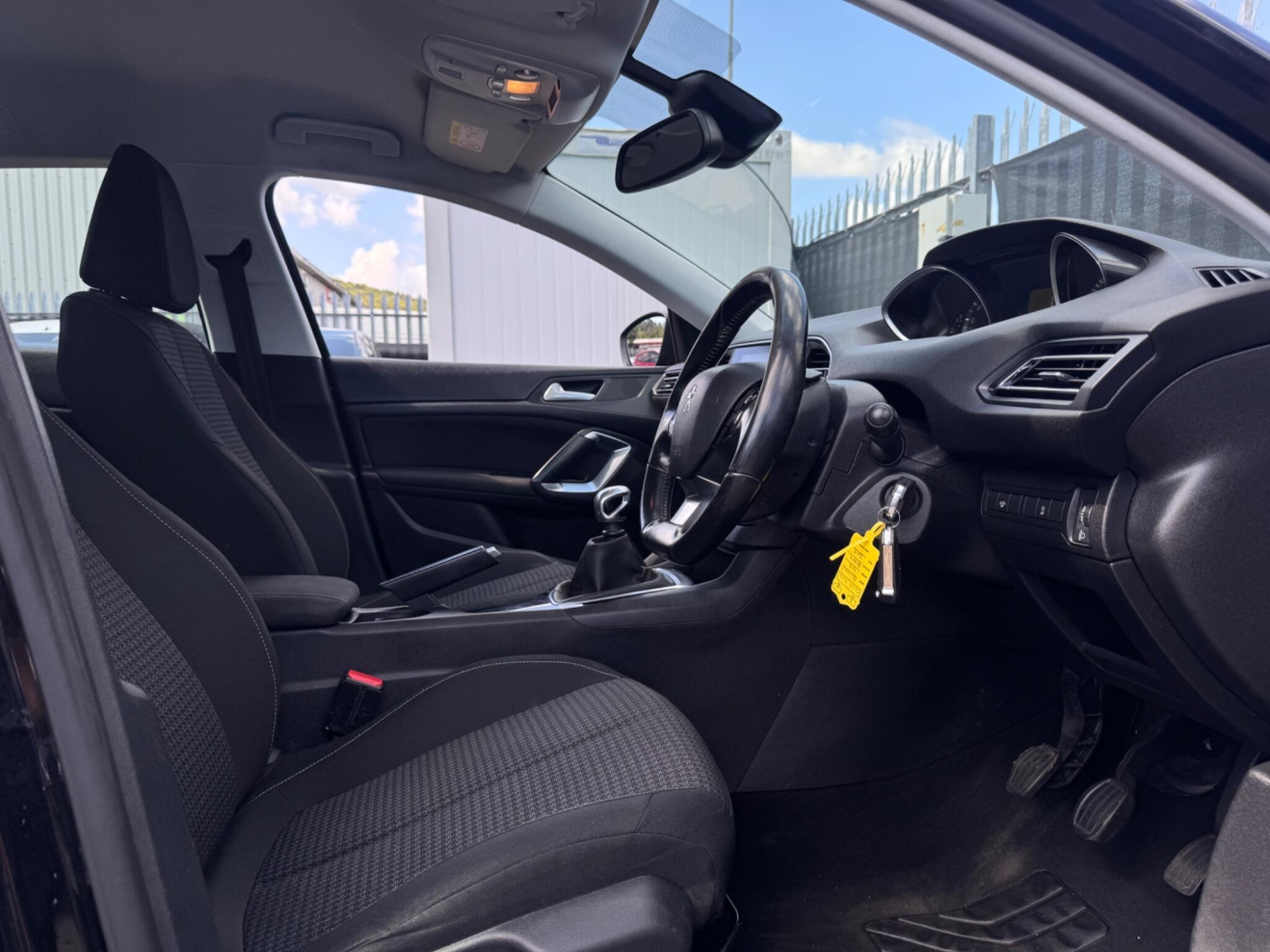 2019 Peugeot 308 SW image 8