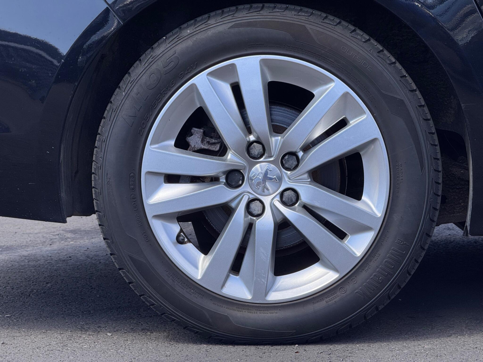 2019 Peugeot 308 SW image 17
