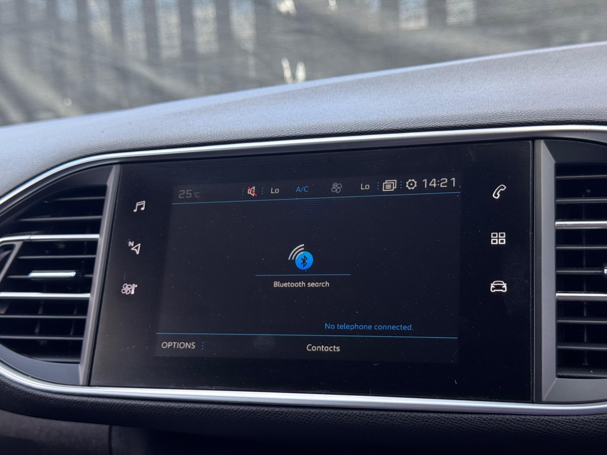 2019 Peugeot 308 SW image 27