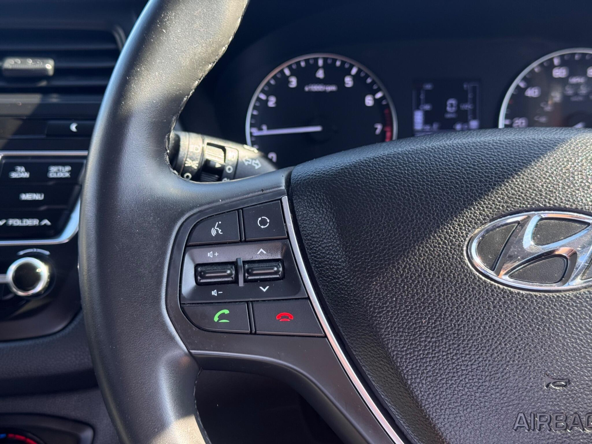 2017 Hyundai i20 image 25