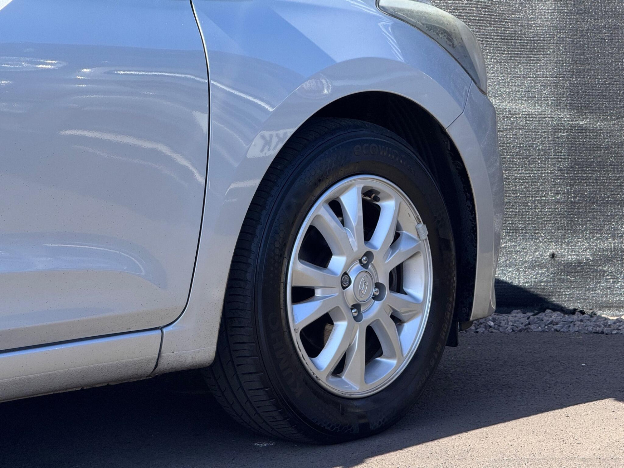 2017 Hyundai i20 image 22