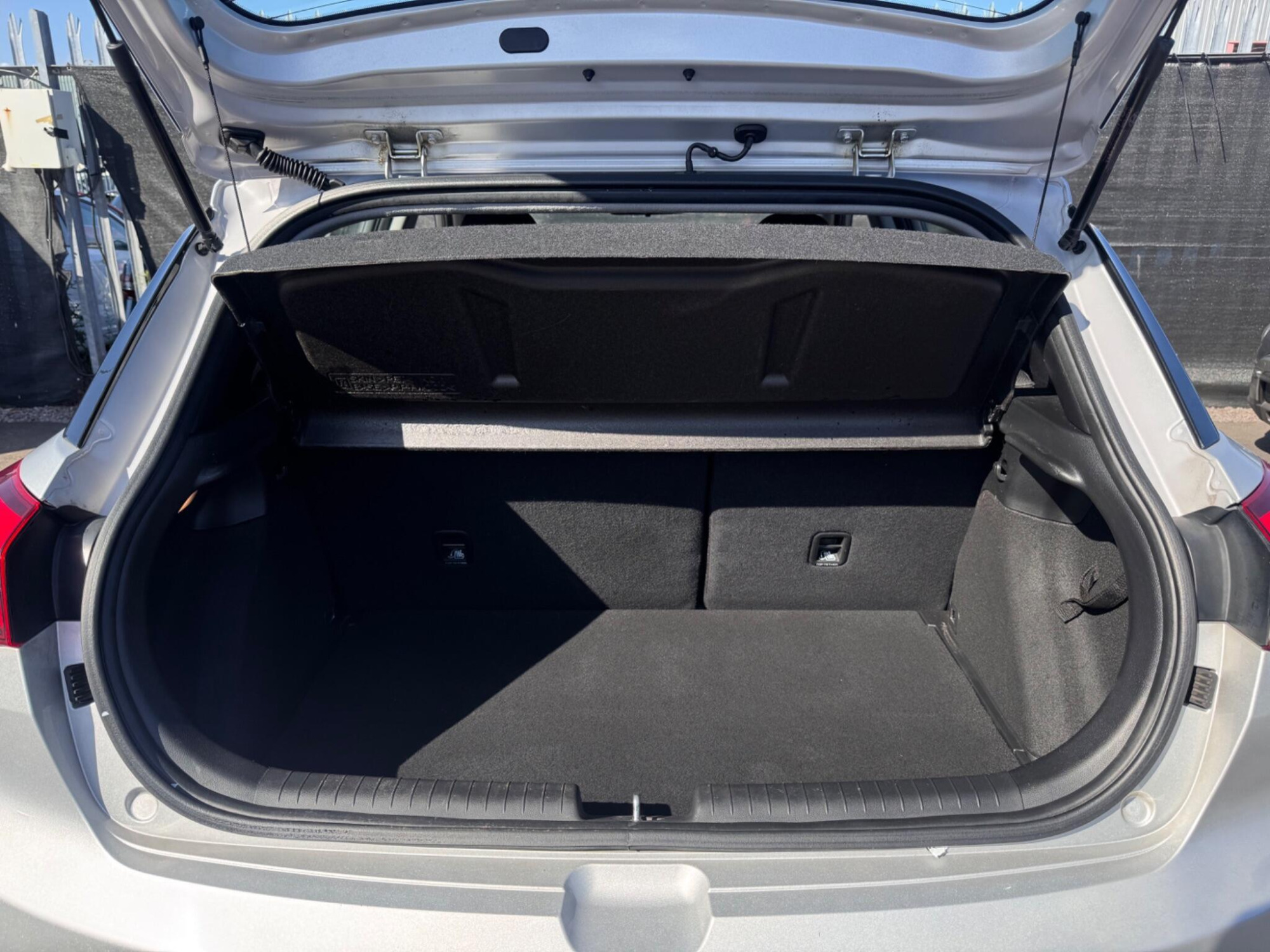 2017 Hyundai i20 image 6