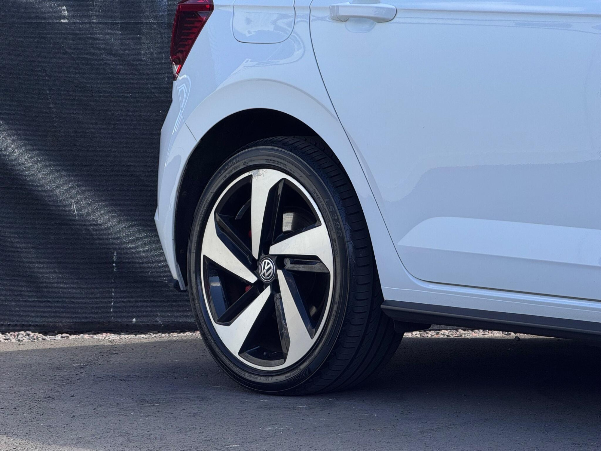 2019 Volkswagen Polo image 27