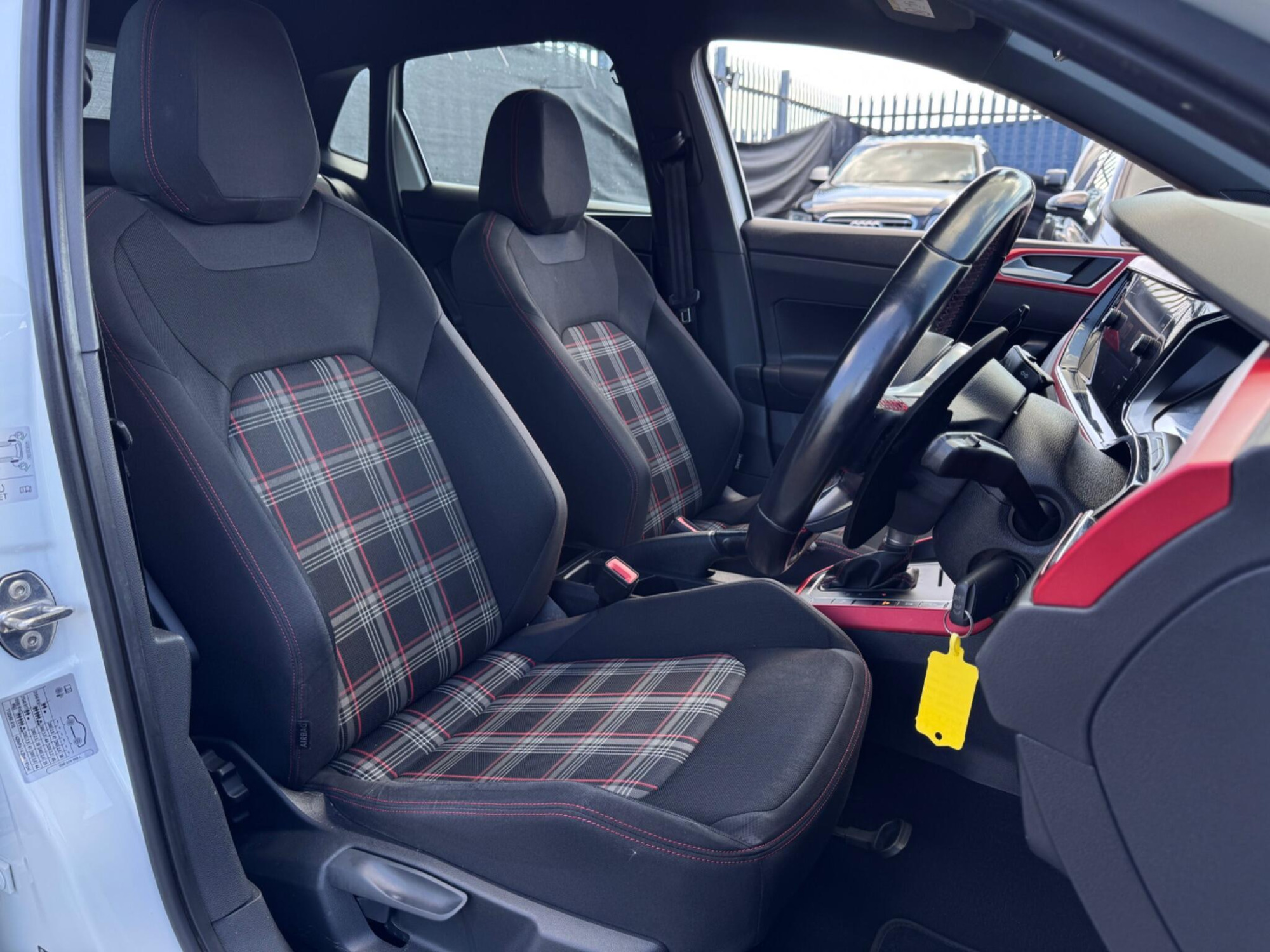 2019 Volkswagen Polo image 9