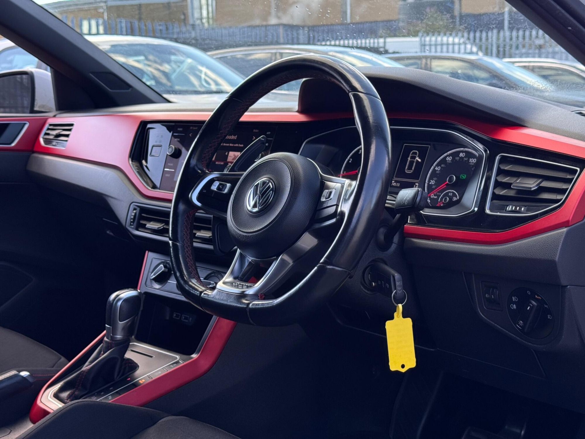 2019 Volkswagen Polo image 3