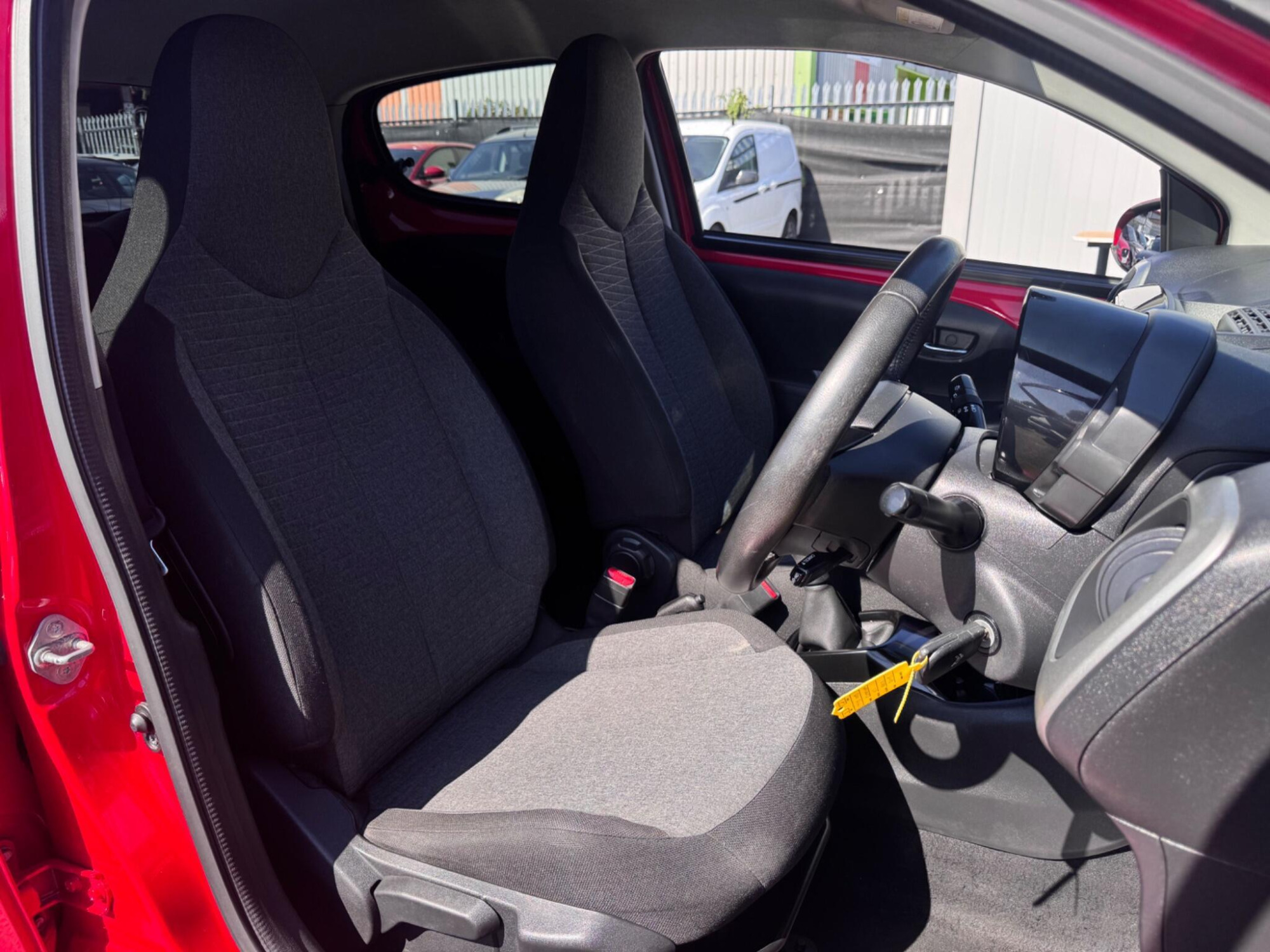 2015 Citroen C1 image 14