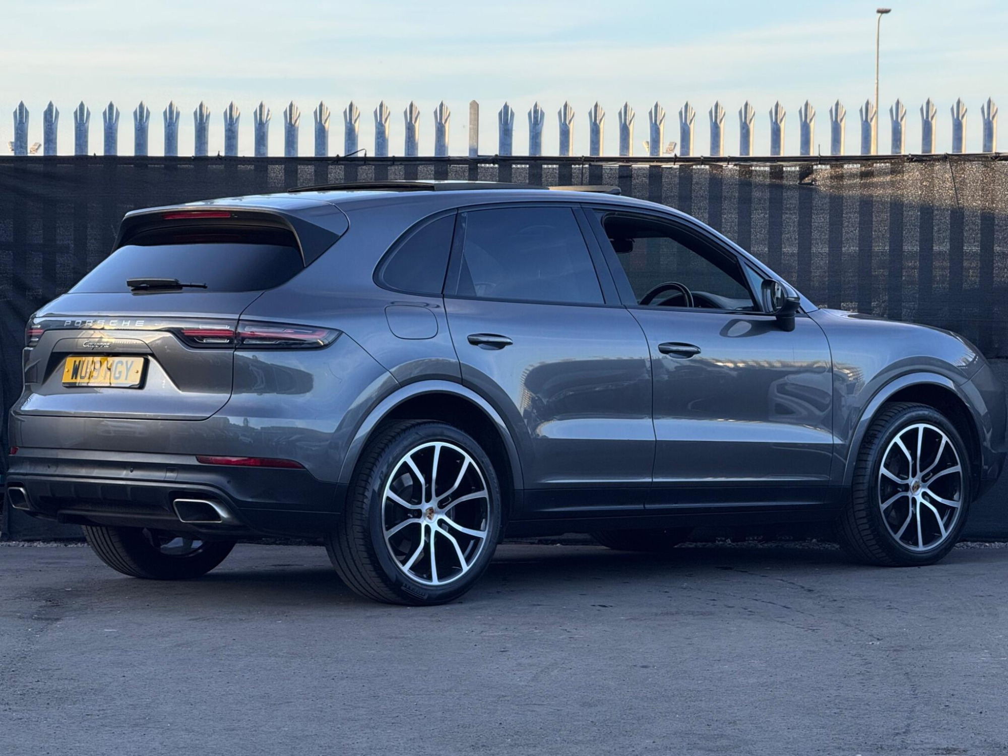 2019 Porsche Cayenne image 9