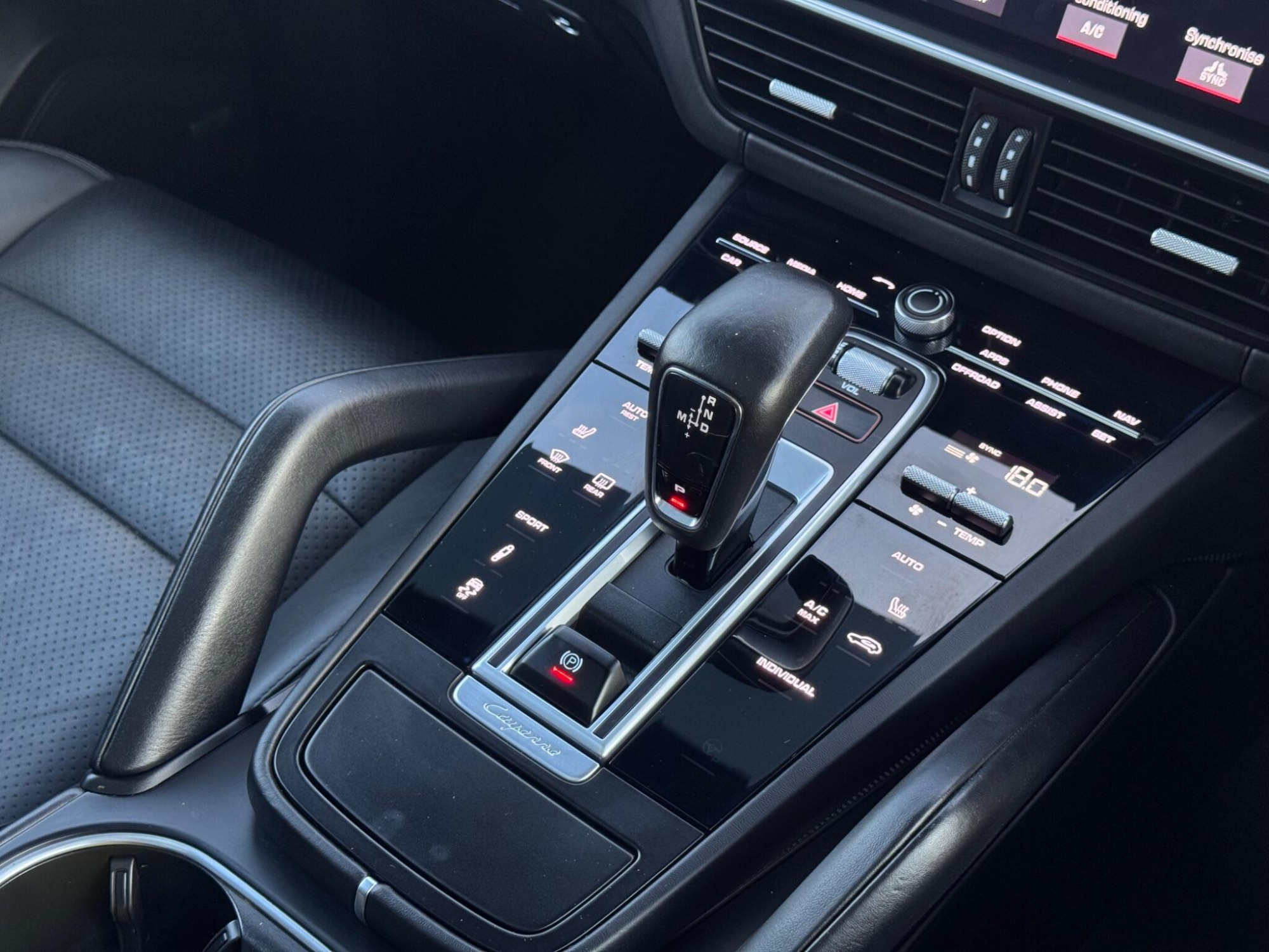 2019 Porsche Cayenne image 5